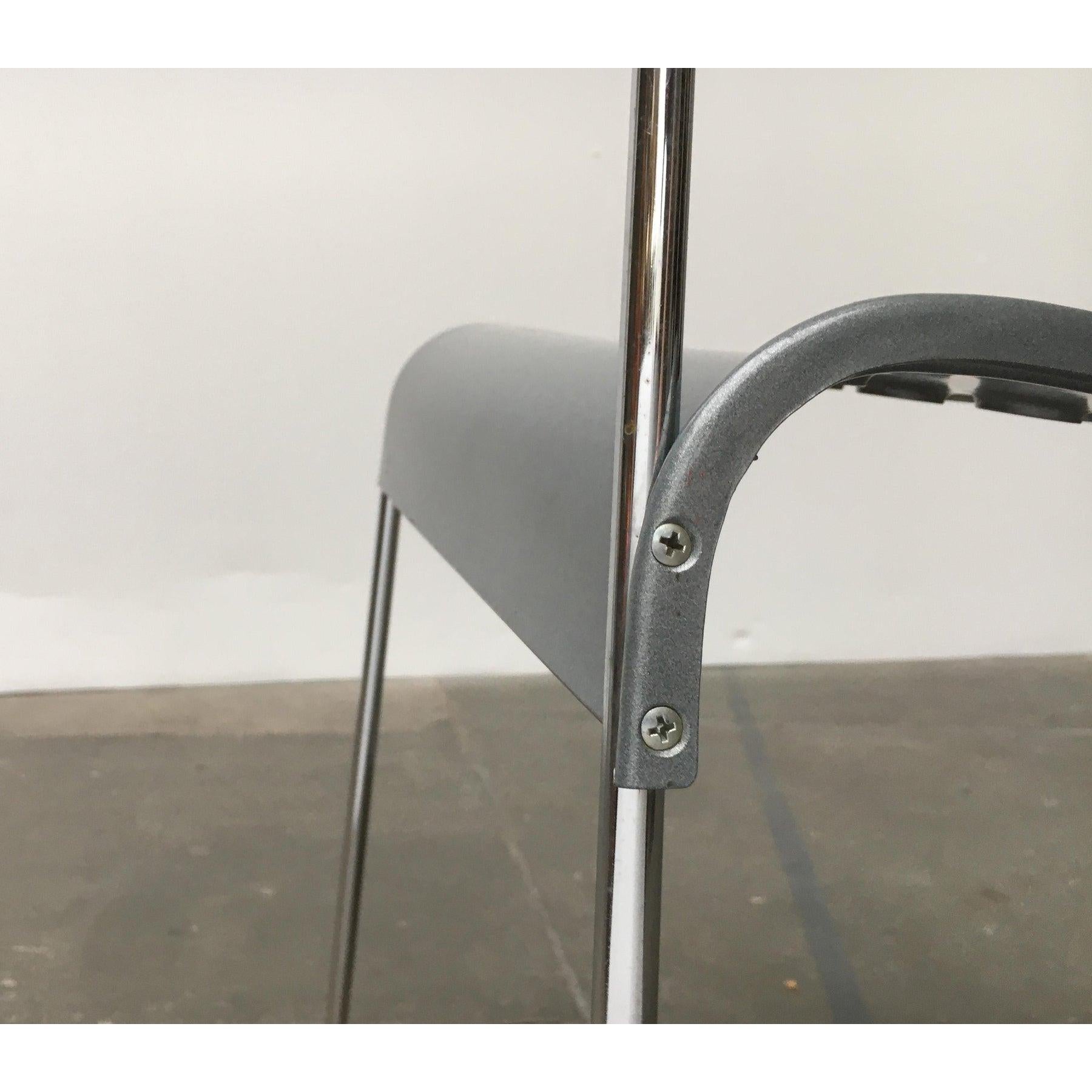 Chaise Omkstack postmoderne de l'ère spatiale par Rodney Kinsman, 1970 en vente 2