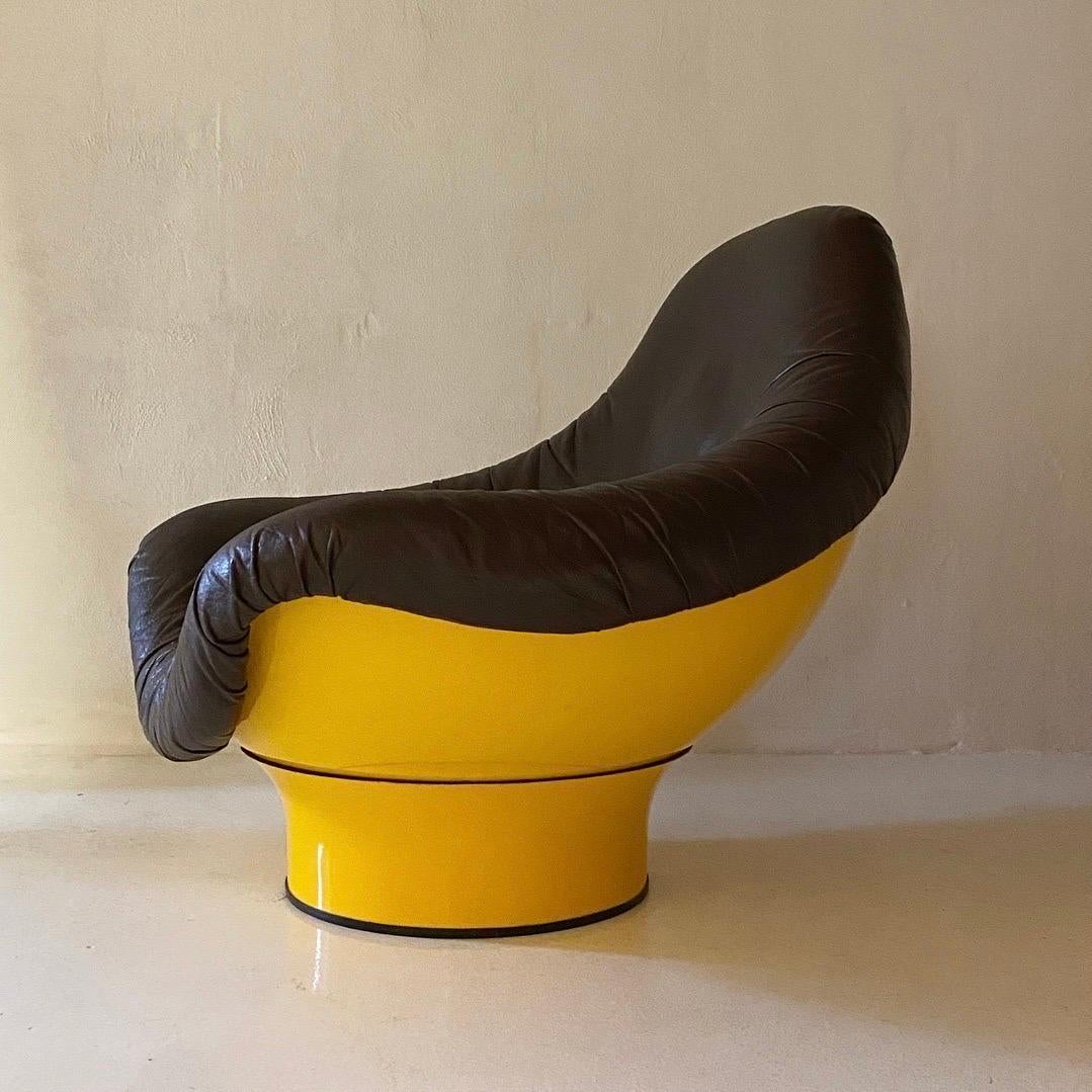 Vintage space age Rodica chair by Mario Brunu for Comfort, Italy 1968. For Sale 2
