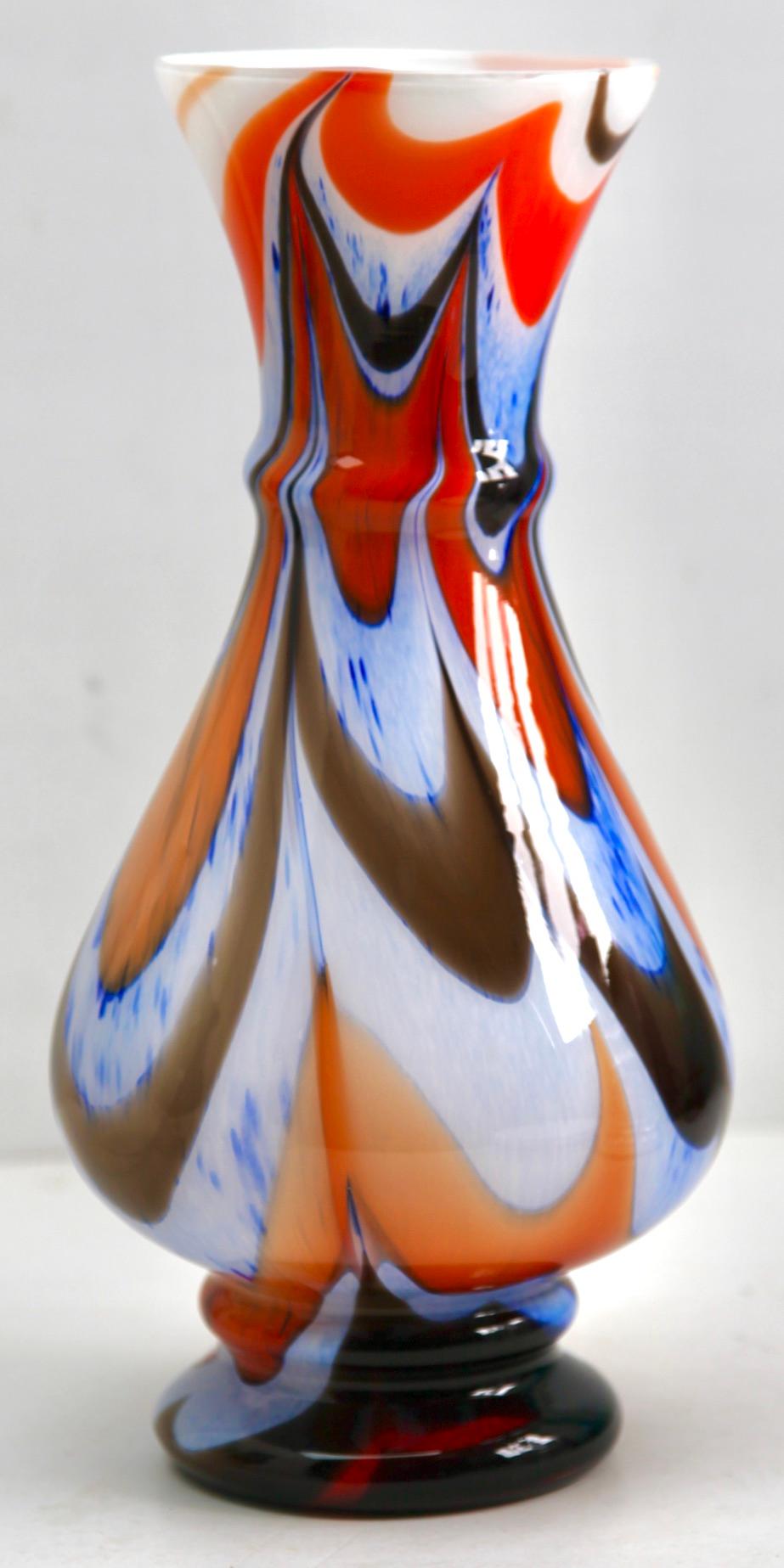 Vase Florence vintage en opaline de l'ère spatiale, Empoli, 1955 Bon état - En vente à Verviers, BE
