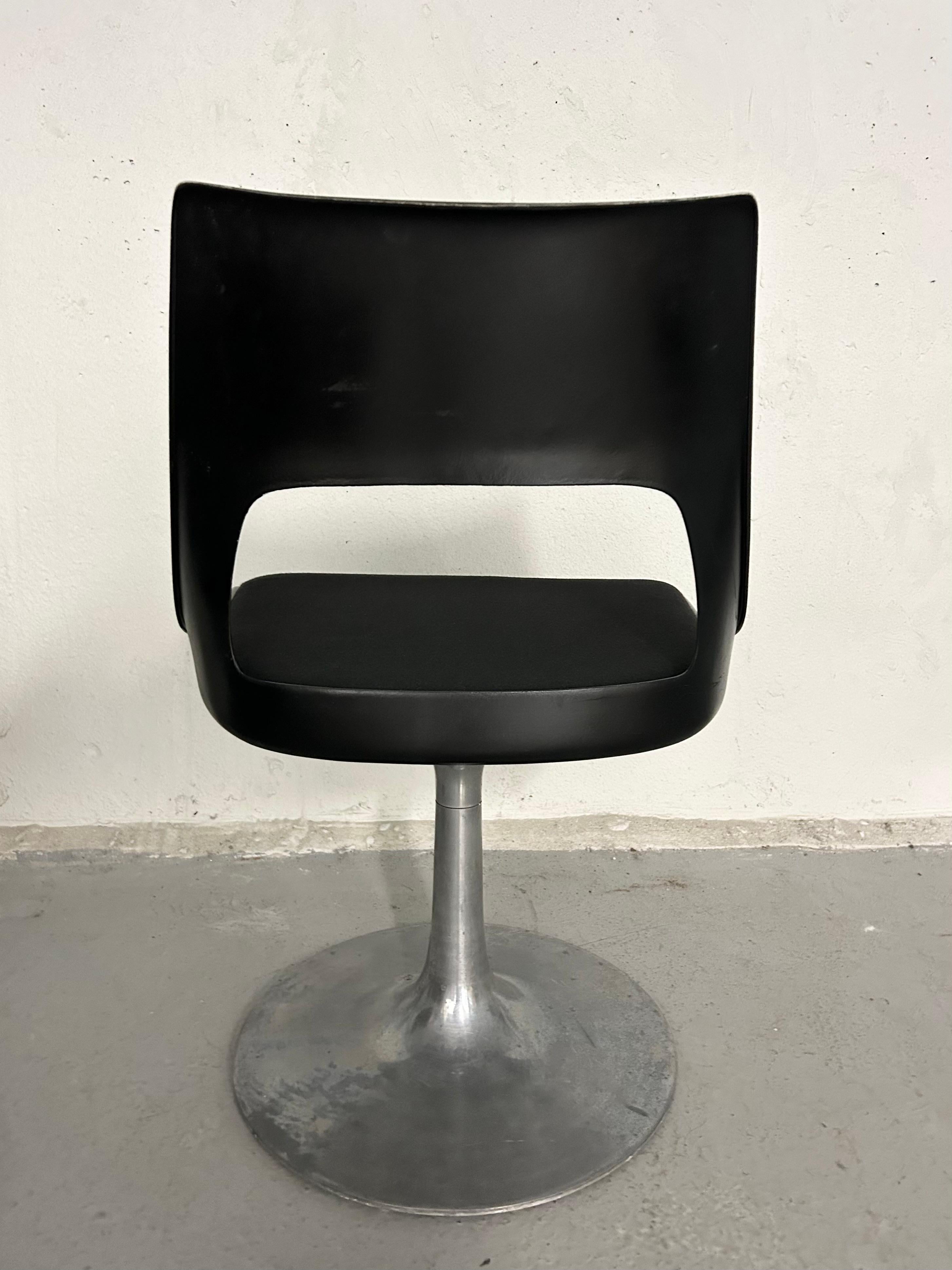American Vintage Space Age Swivel Chair