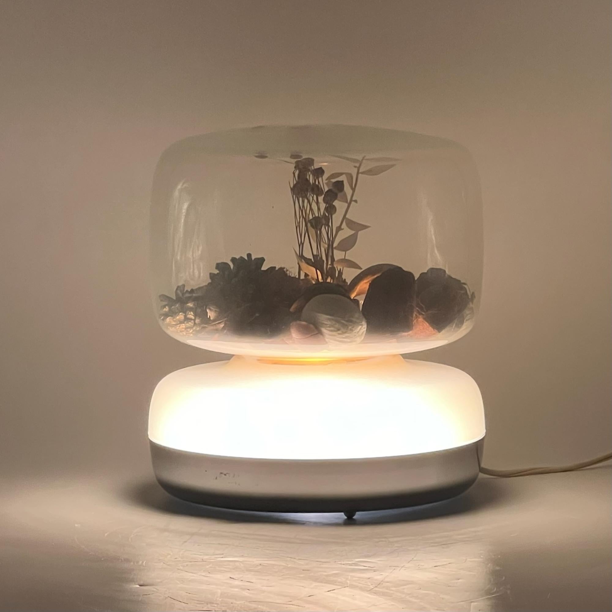 Vintage Space Age Table Lamp - Retro Charm Psychedelic Ambiance Light 1