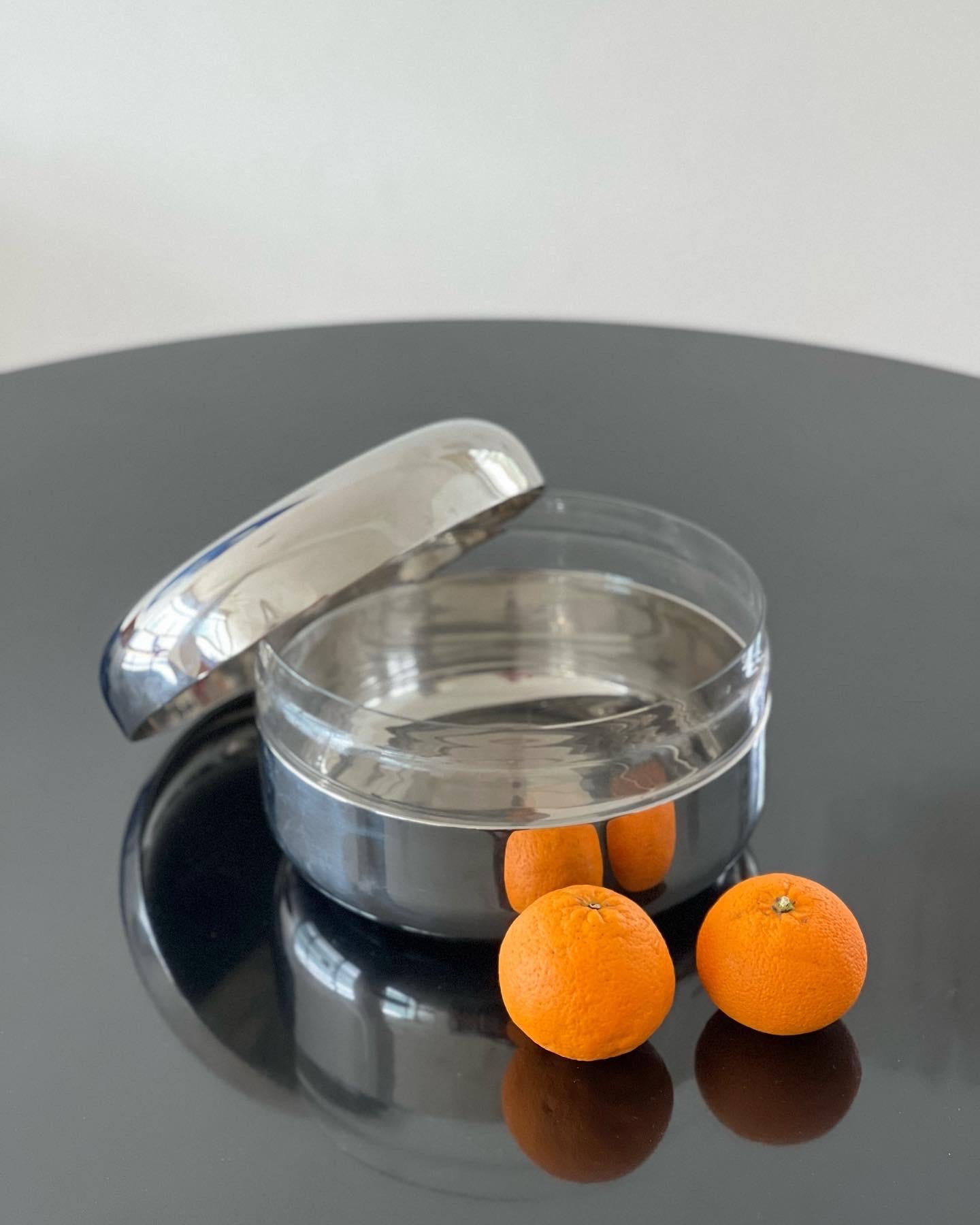 Vintage Space Age Vase/Fruit Big Centerpiece Bowl in Stainless Steel and Glass In Good Condition For Sale In Milano, IT