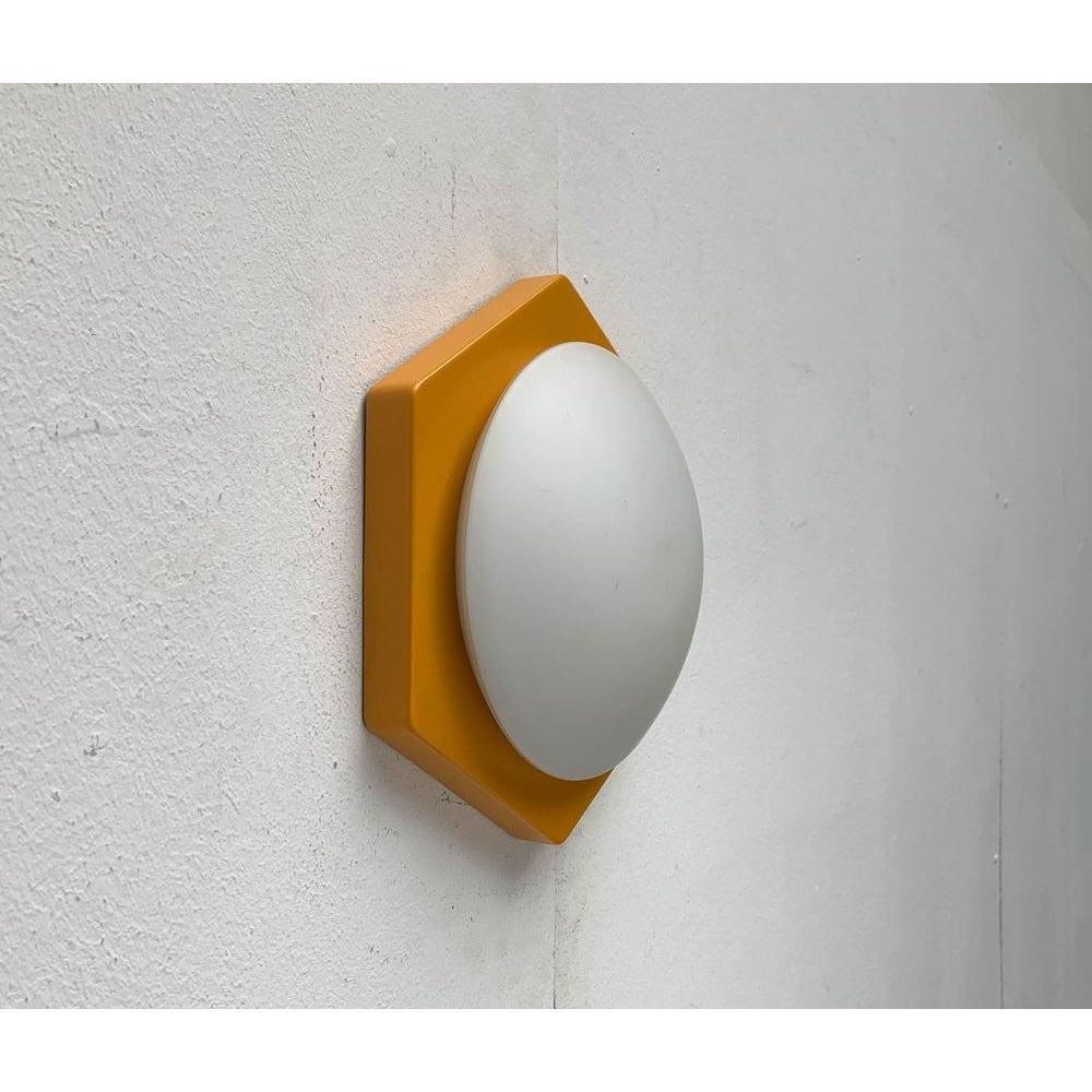 Lámpara de pared Vintage Space Age de Rolf Krüger para Paul Neuhaus, años 70 en venta 3