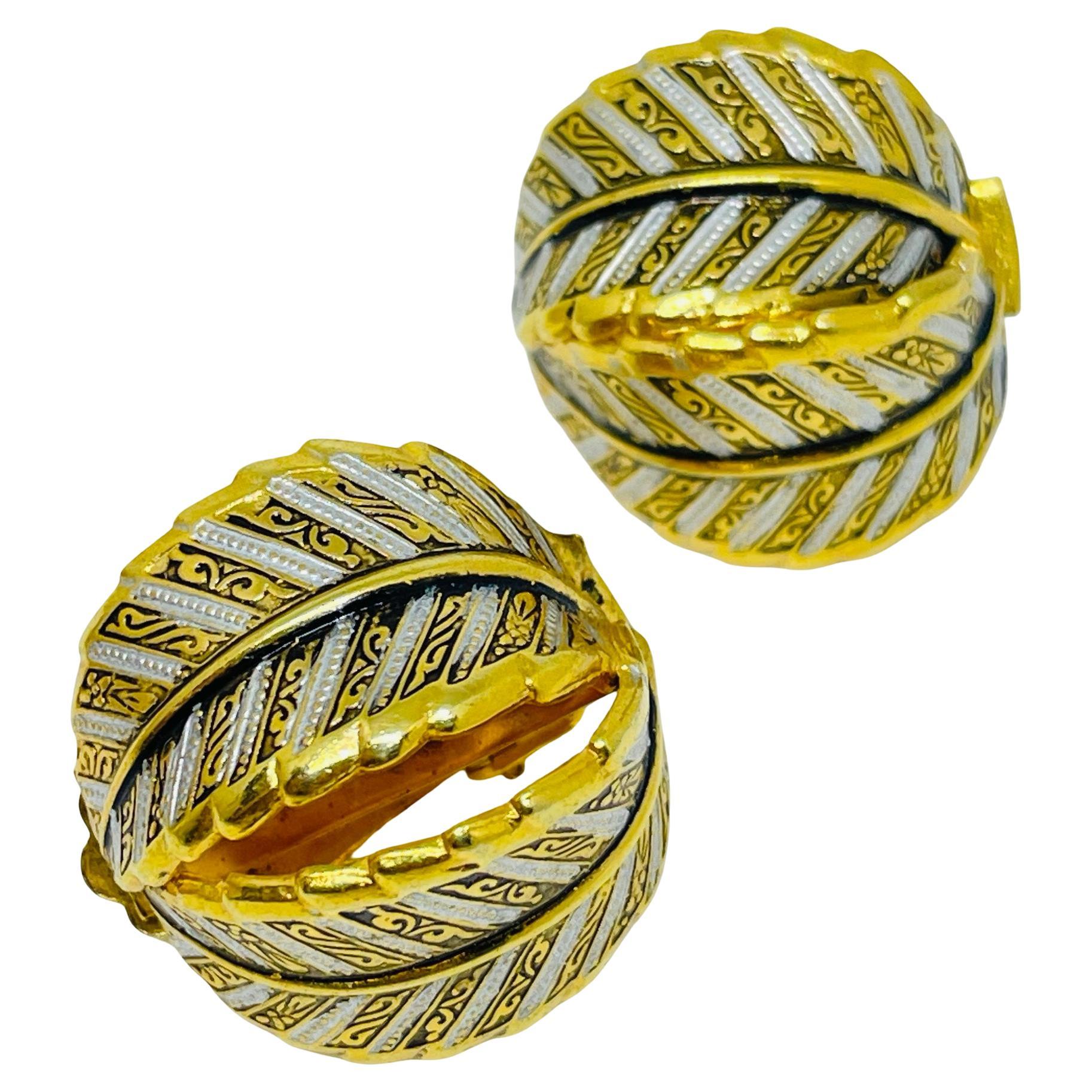 Vintage SPAIN damascene gold tone black designer clip on earrings For Sale