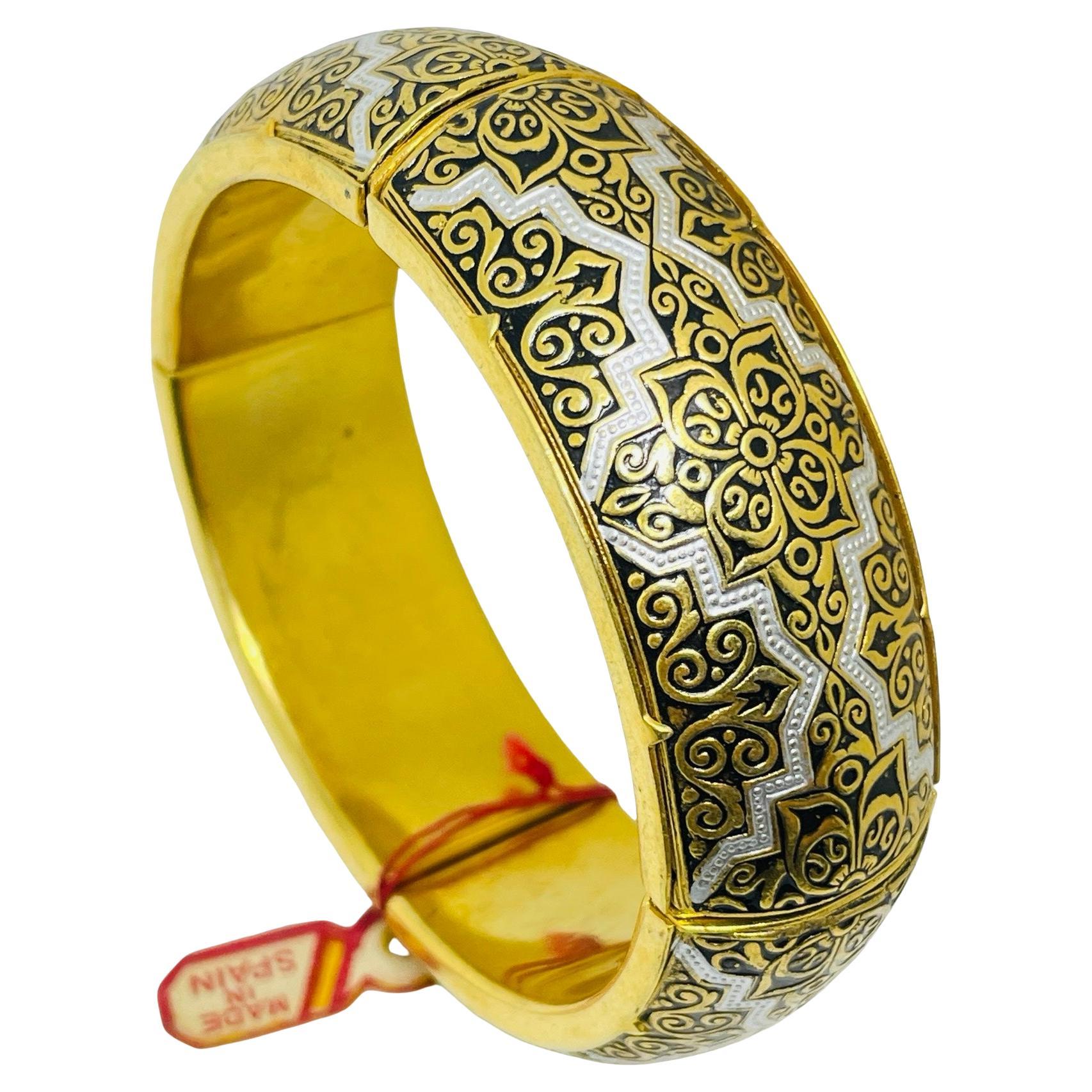 Vintage SPAIN damascene gold tone black panel stretch link designer bracelet