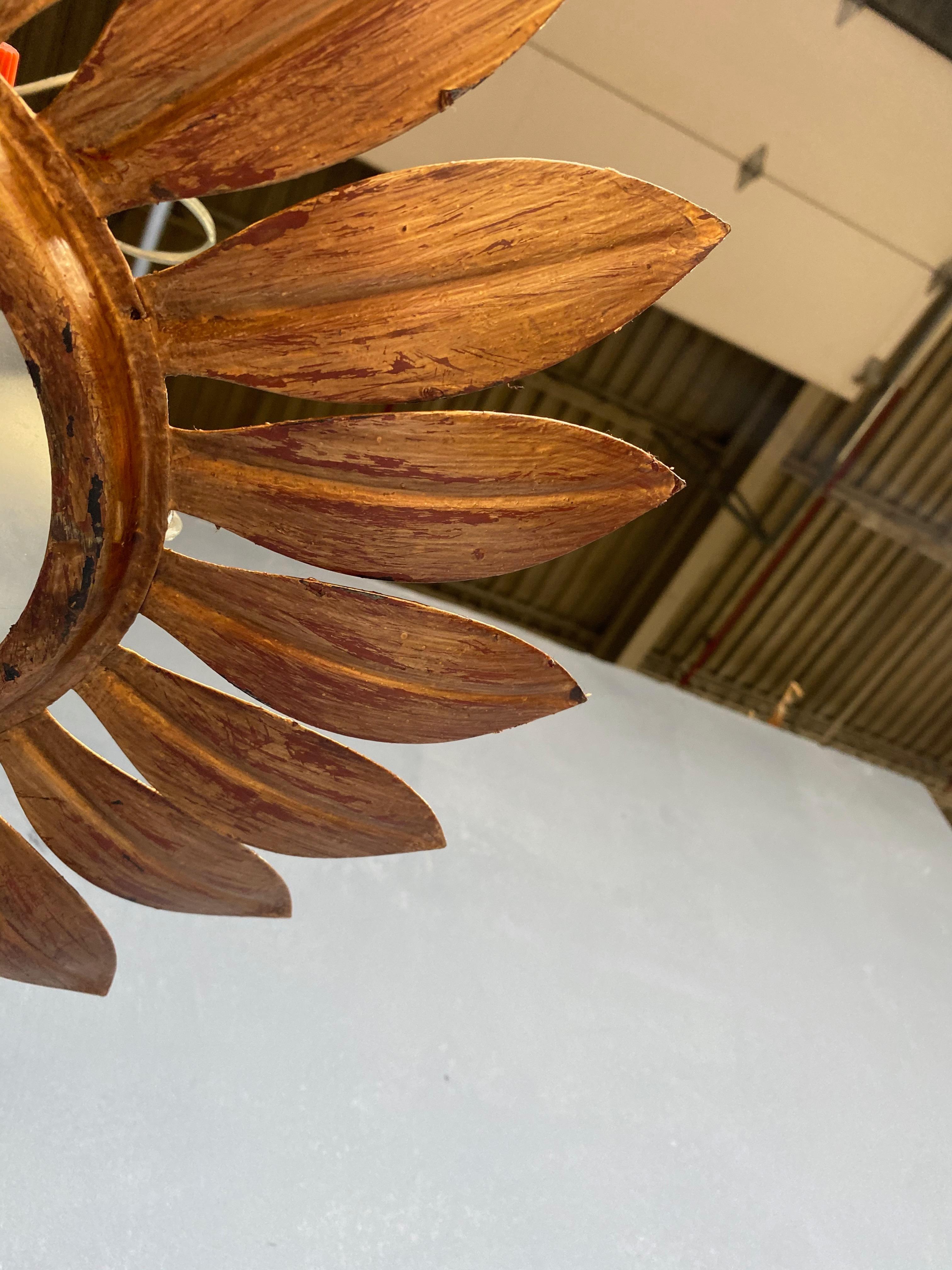 Métal Plafonnier espagnol vintage en métal doré des années 1950 en vente
