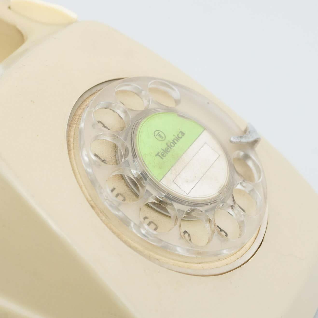 Vintage Spanish Analog Telephone by Telefonica, circa 1980 For Sale 4
