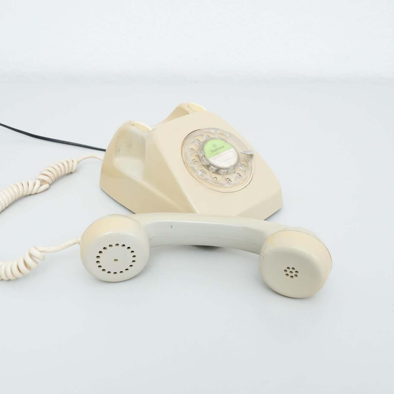 Plastic Vintage Spanish Analog Telephone by Telefonica, circa 1980 For Sale