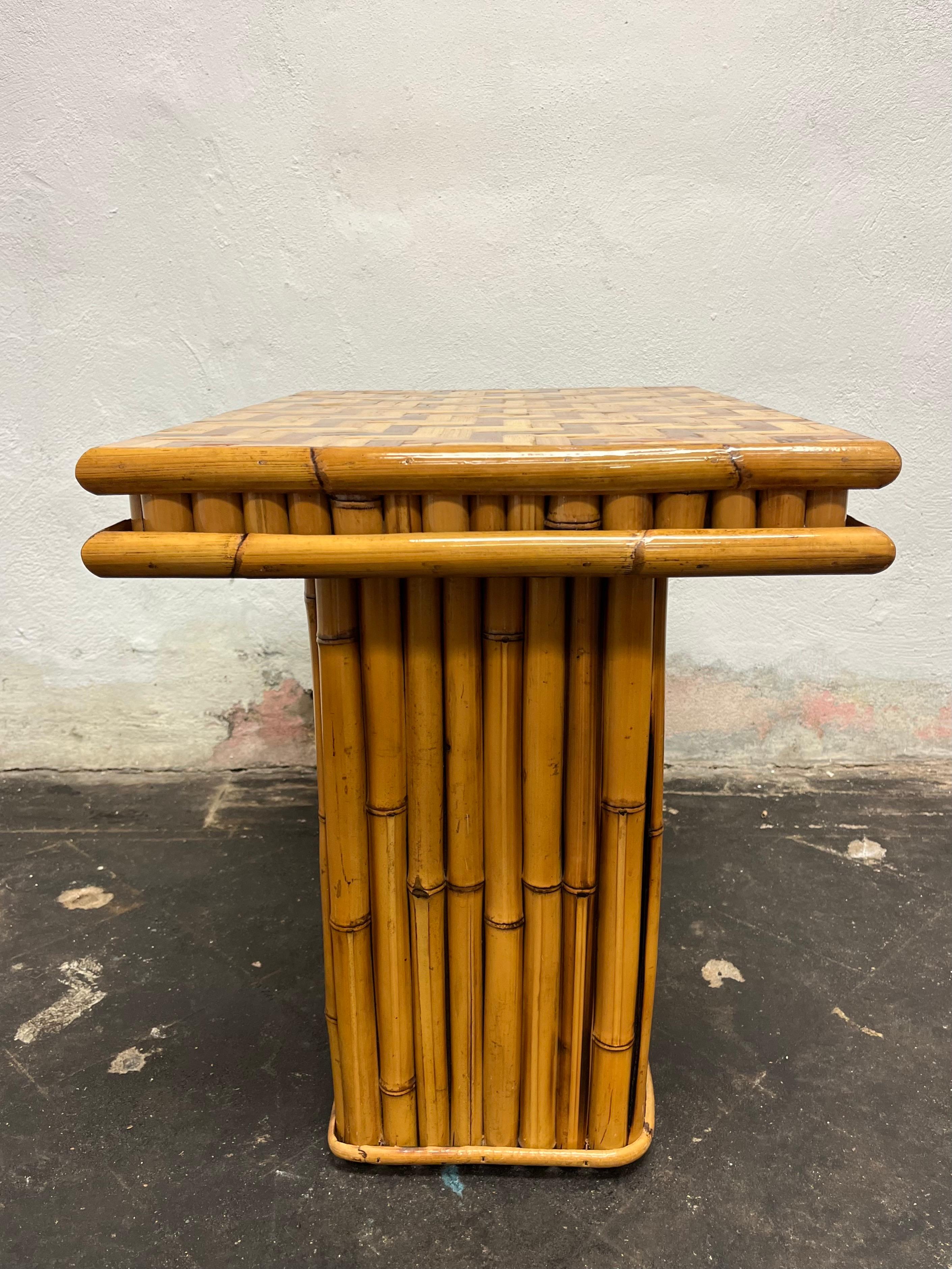 Inconnu Table d'extrémité bambou vintage en vente