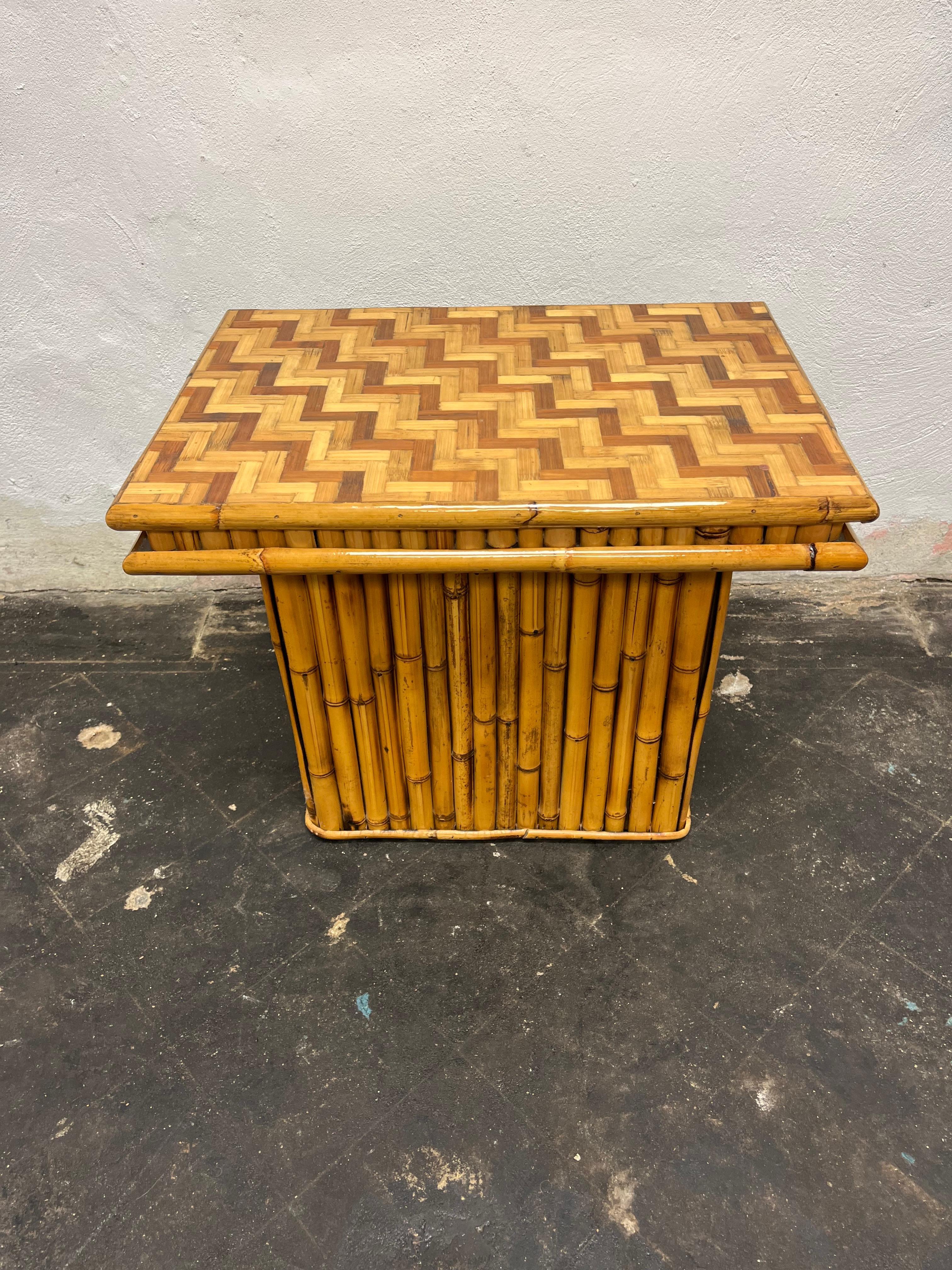 Bambou Table d'extrémité bambou vintage en vente