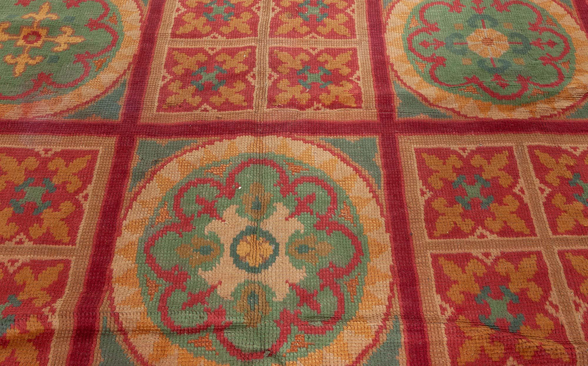 Vintage Spanish botanic handmade wool rug
Size: 13'7
