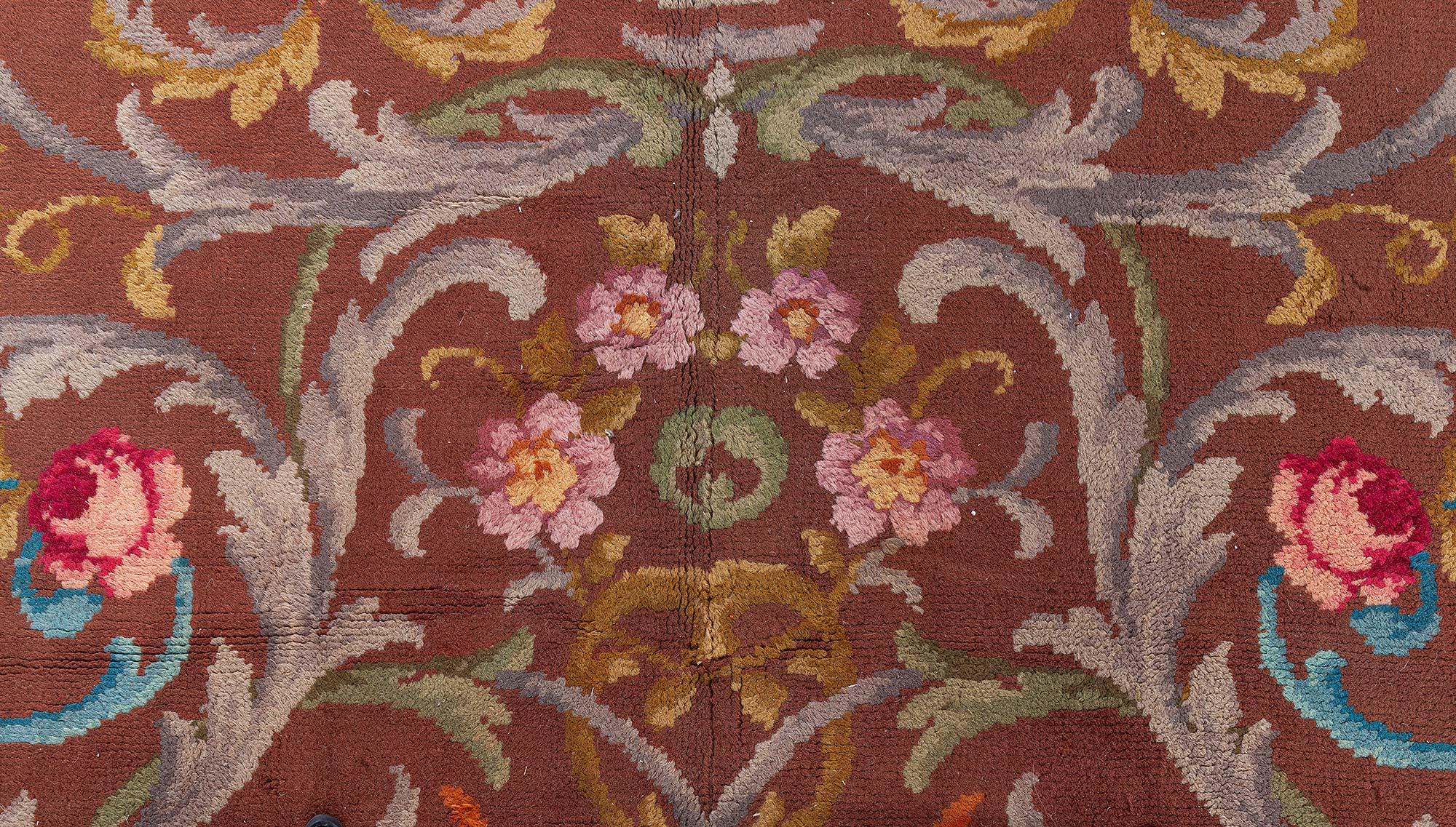 Doris Leslie Blauer spanischer Savonnerie-Teppich im Vintage-Stil (Größe angepasst) im Zustand „Gut“ im Angebot in New York, NY