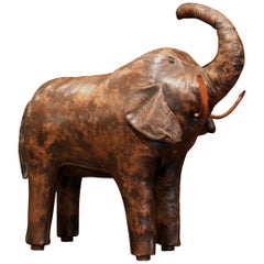 Spanische Elefant-Skulptur-Fußhocker aus braunem Leder, Spanisch