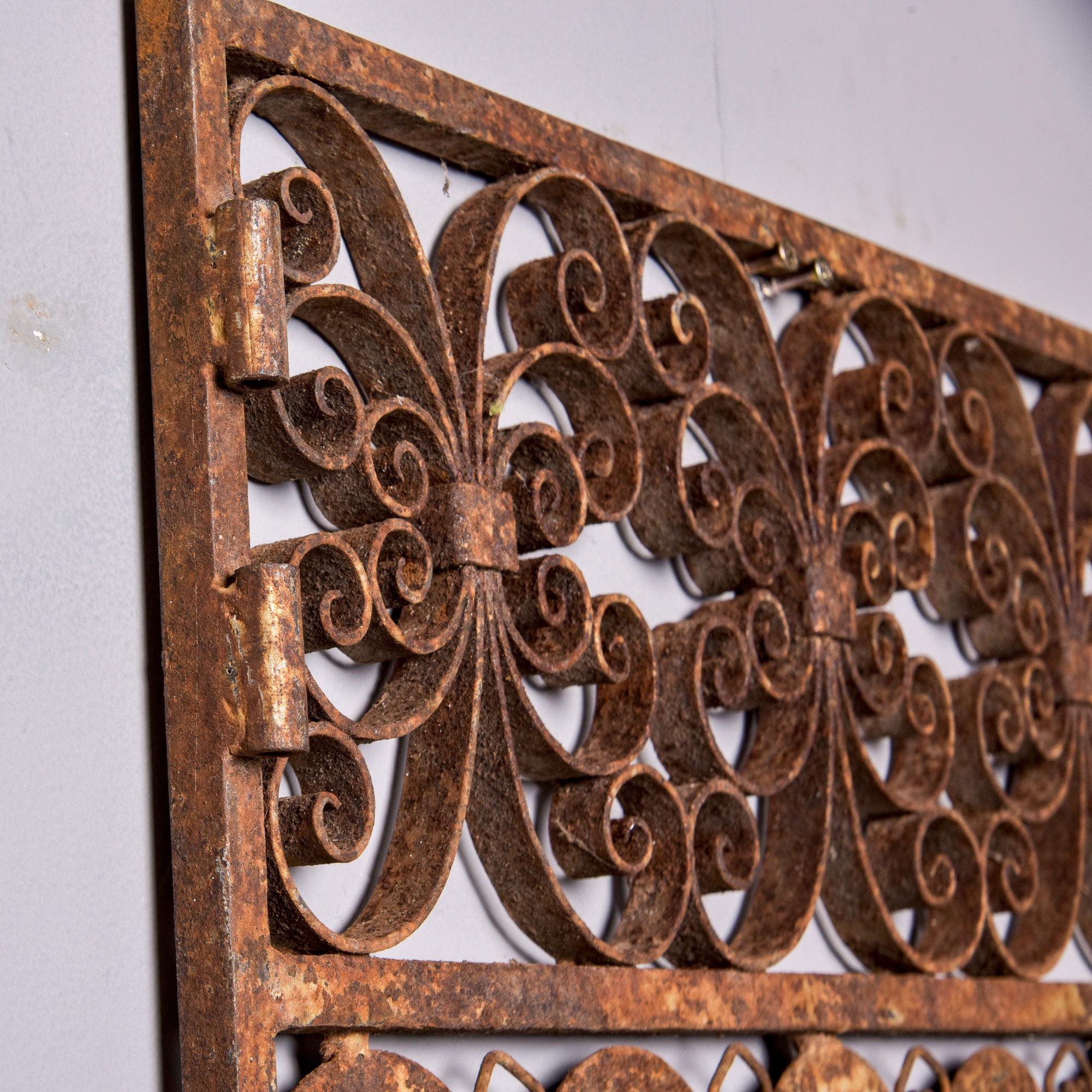 Panneau de porte en fer de style brutaliste espagnol vintage en vente 2
