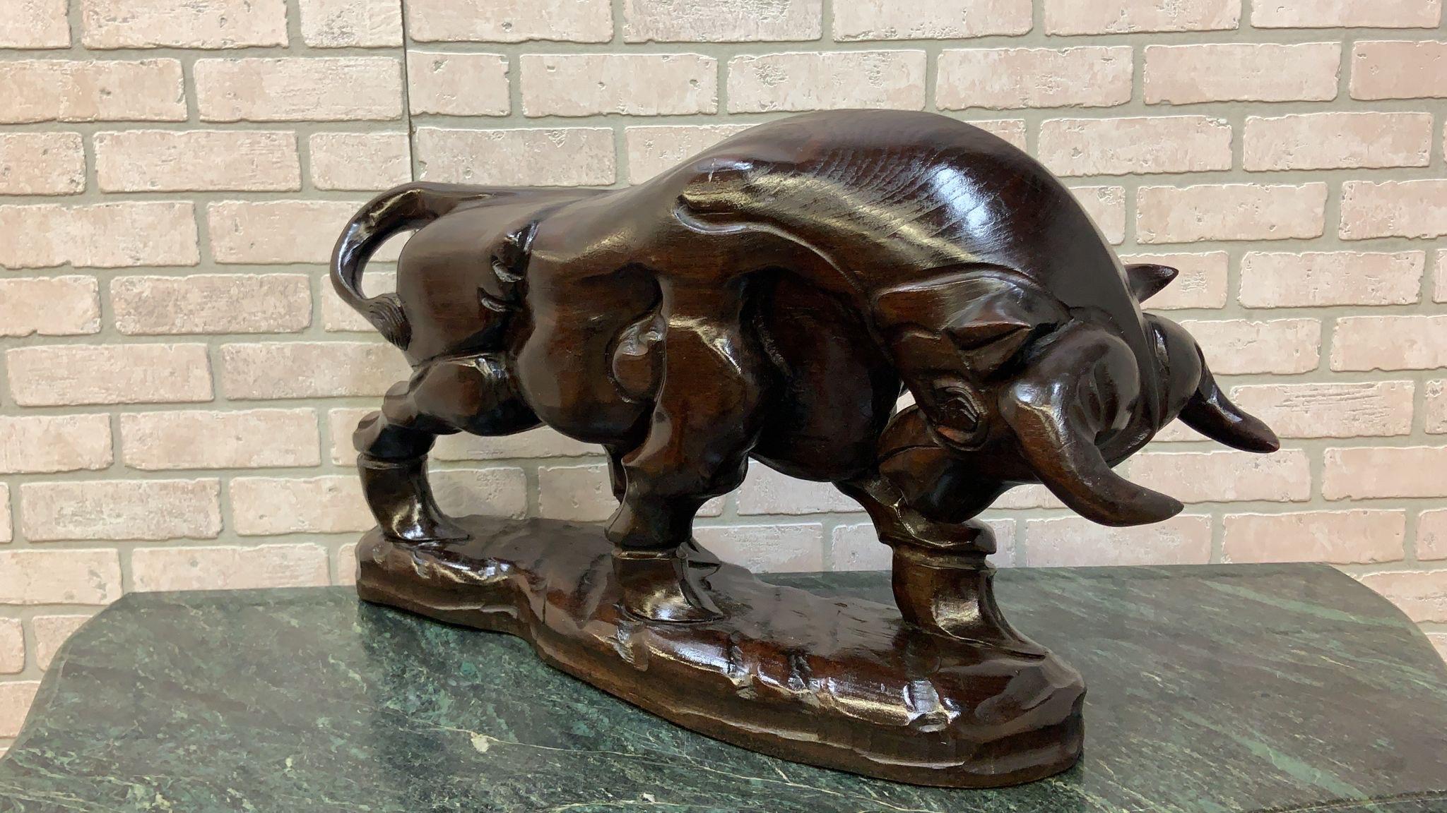 Vintage Spanish Carved Charging Bull Statue, Pair For Sale 2
