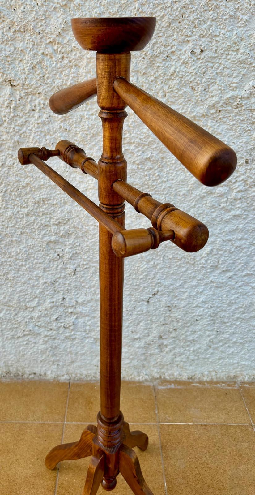 Appendiabiti spagnolo vintage in Oak, 1950 In condizioni buone in vendita a Miami, FL