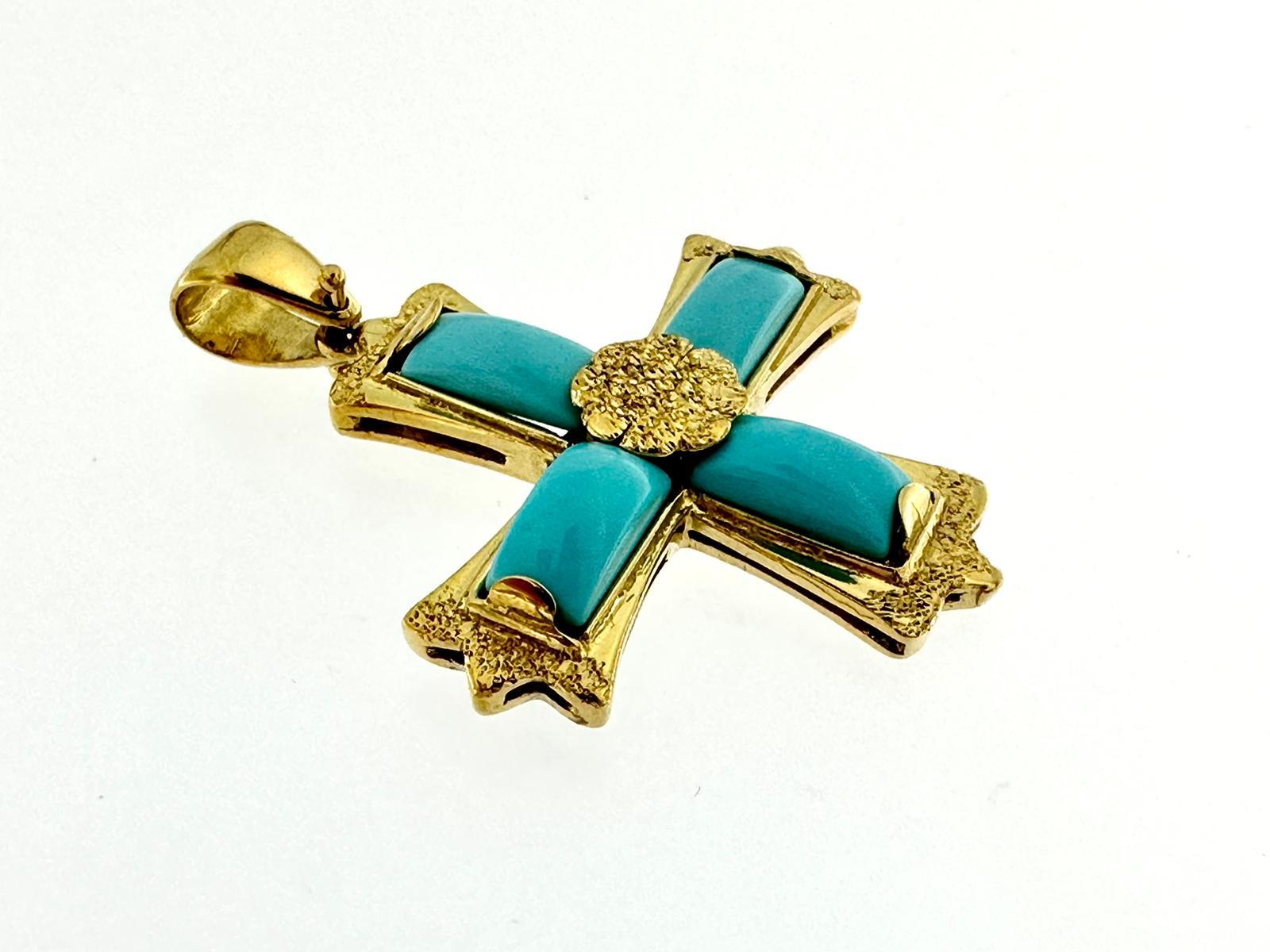 Arts and Crafts Vintage Spanish Cross 18 Karat Yellow Gold and Turquoise For Sale