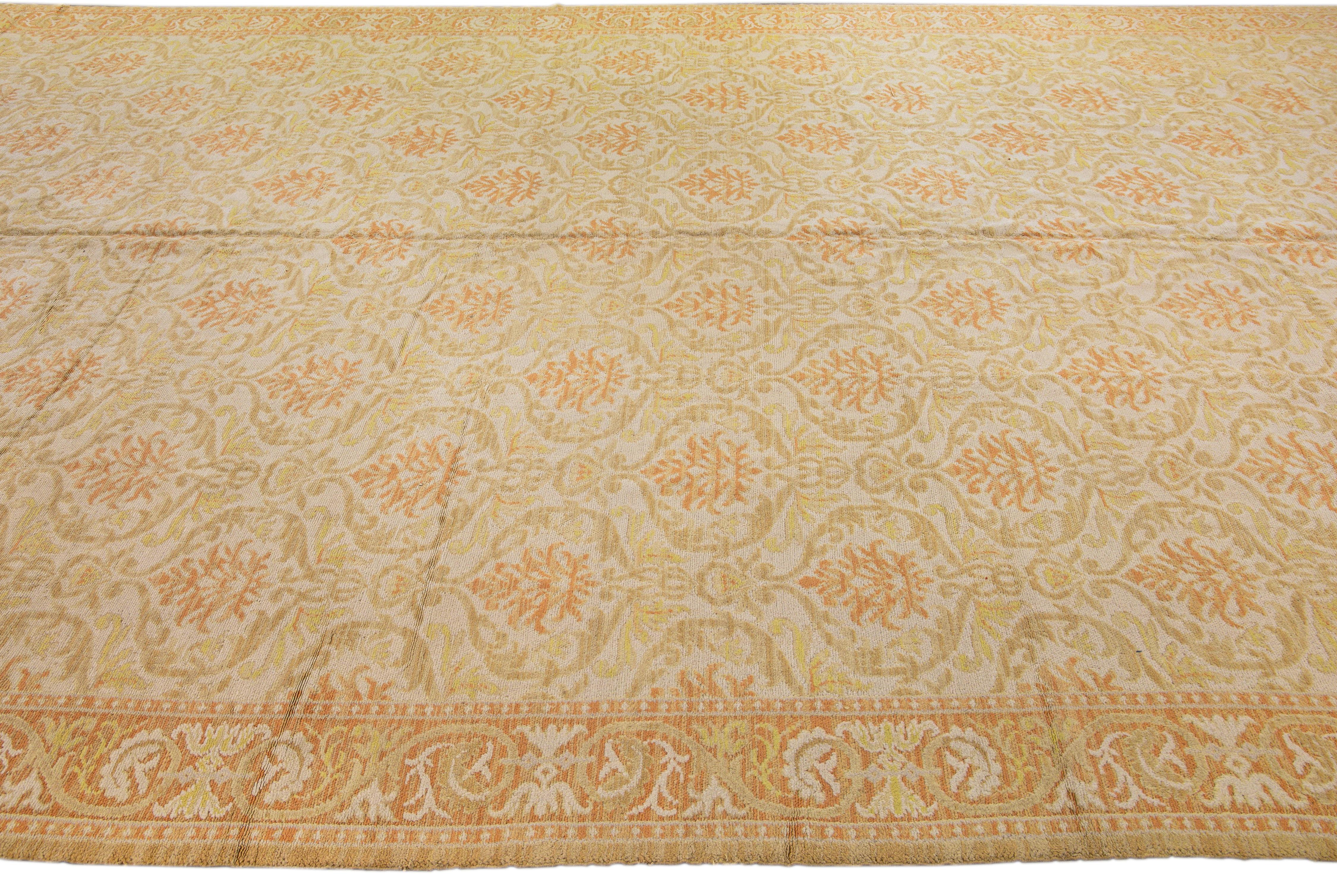 Vintage Spanish Cuenca Handmade Allover Floral Beige Oversize Wool Rug In Excellent Condition For Sale In Norwalk, CT