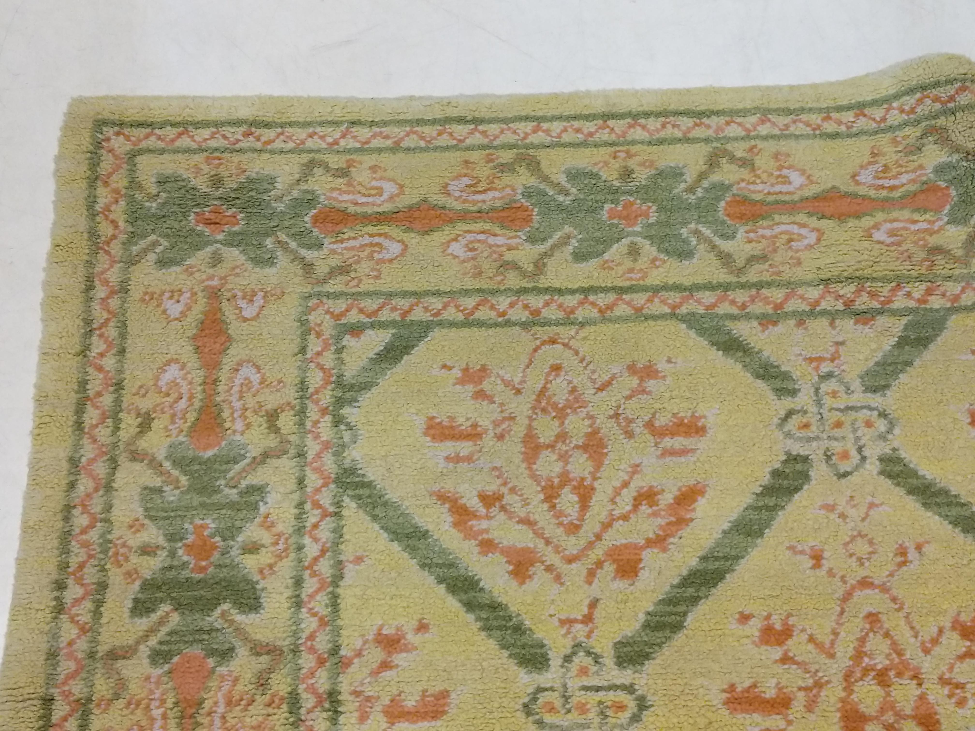 Wool Vintage Spanish Cuenca Rug with Shield Palmette Design For Sale