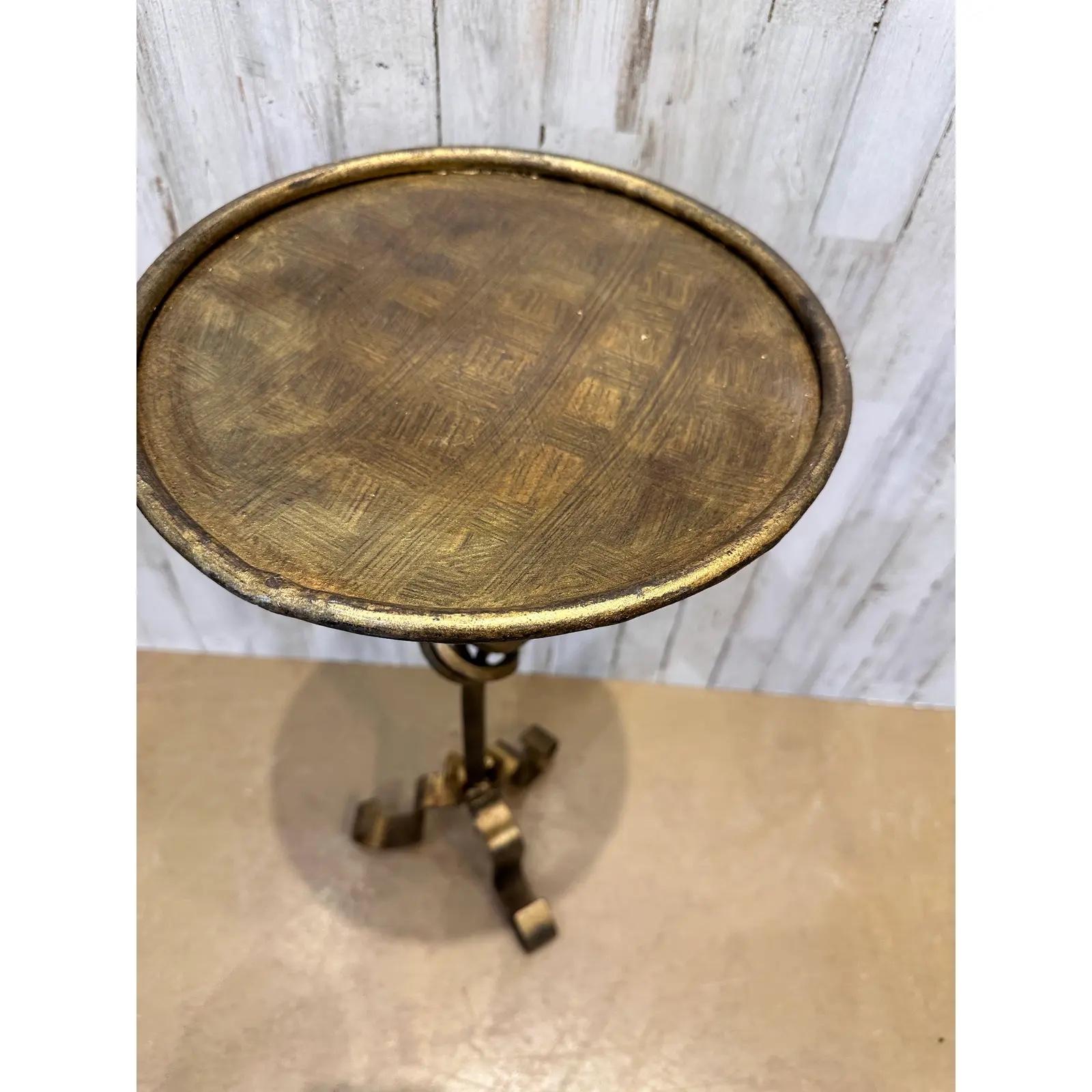 Espagnol Vintage Spanish Drink Table en vente