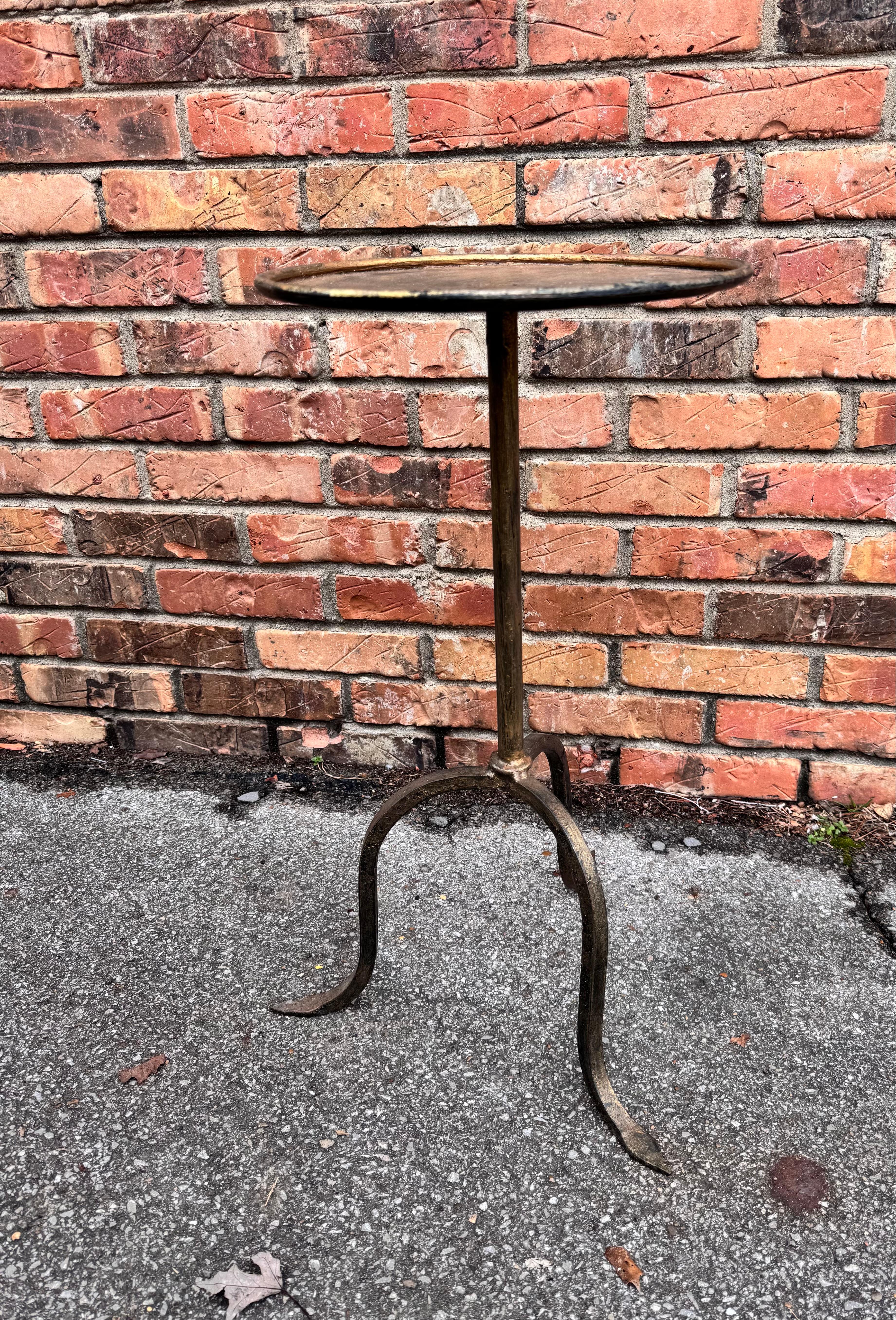 Milieu du XXe siècle Table à boissons espagnole vintage en vente