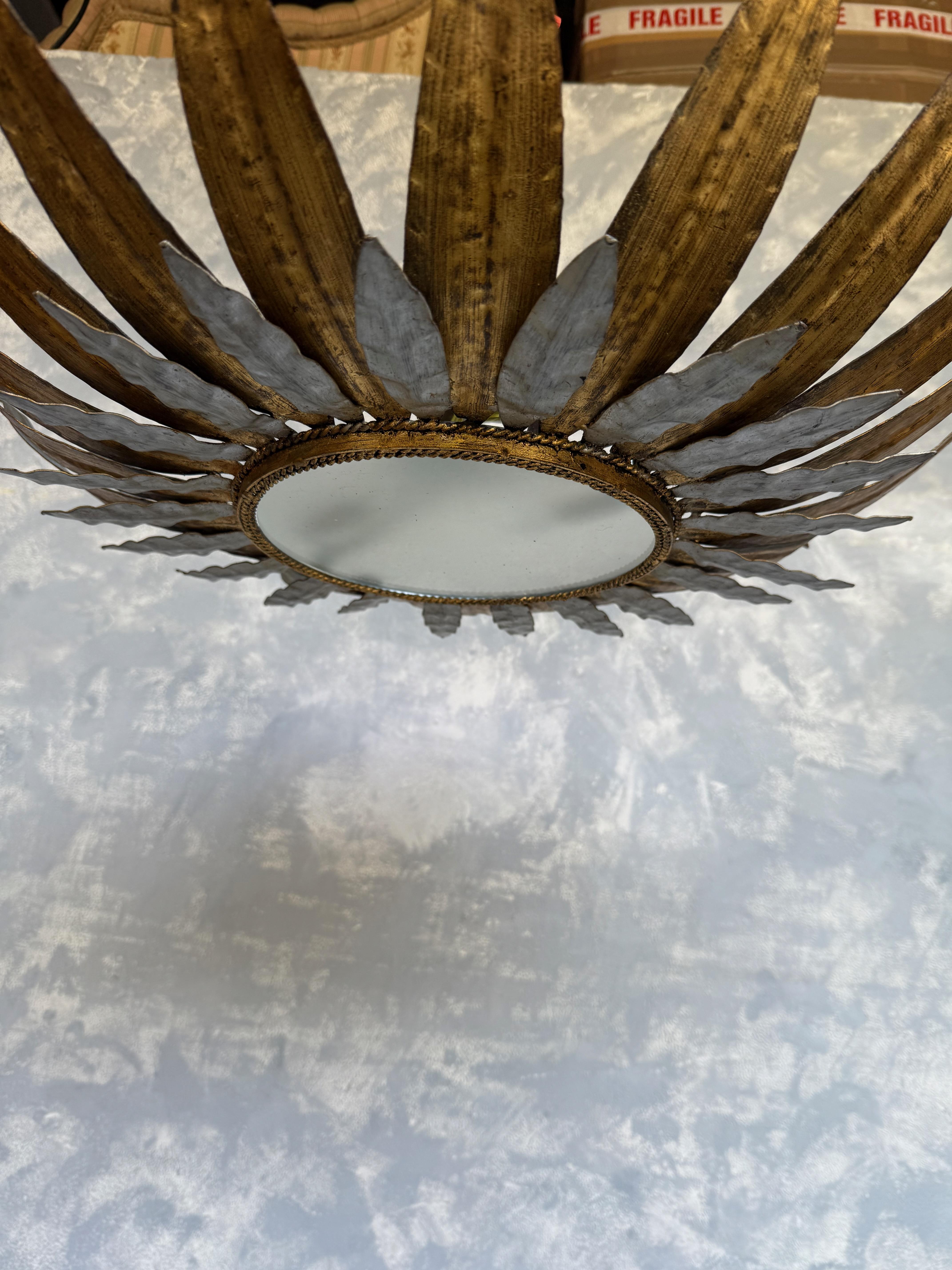 Plafonnier vintage espagnol en métal doré et argenté en vente 6