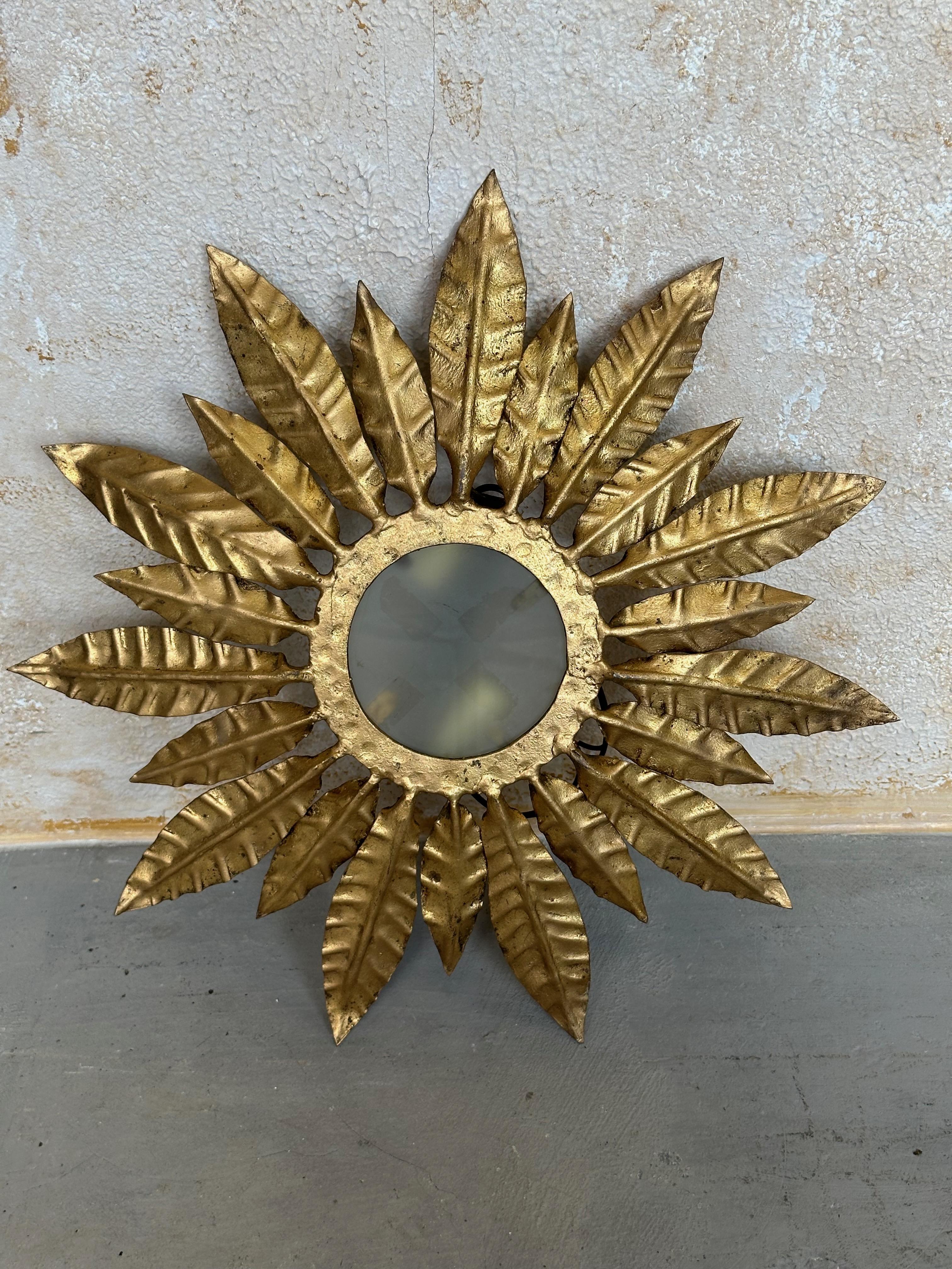 Plafón de metal dorado español vintage 5