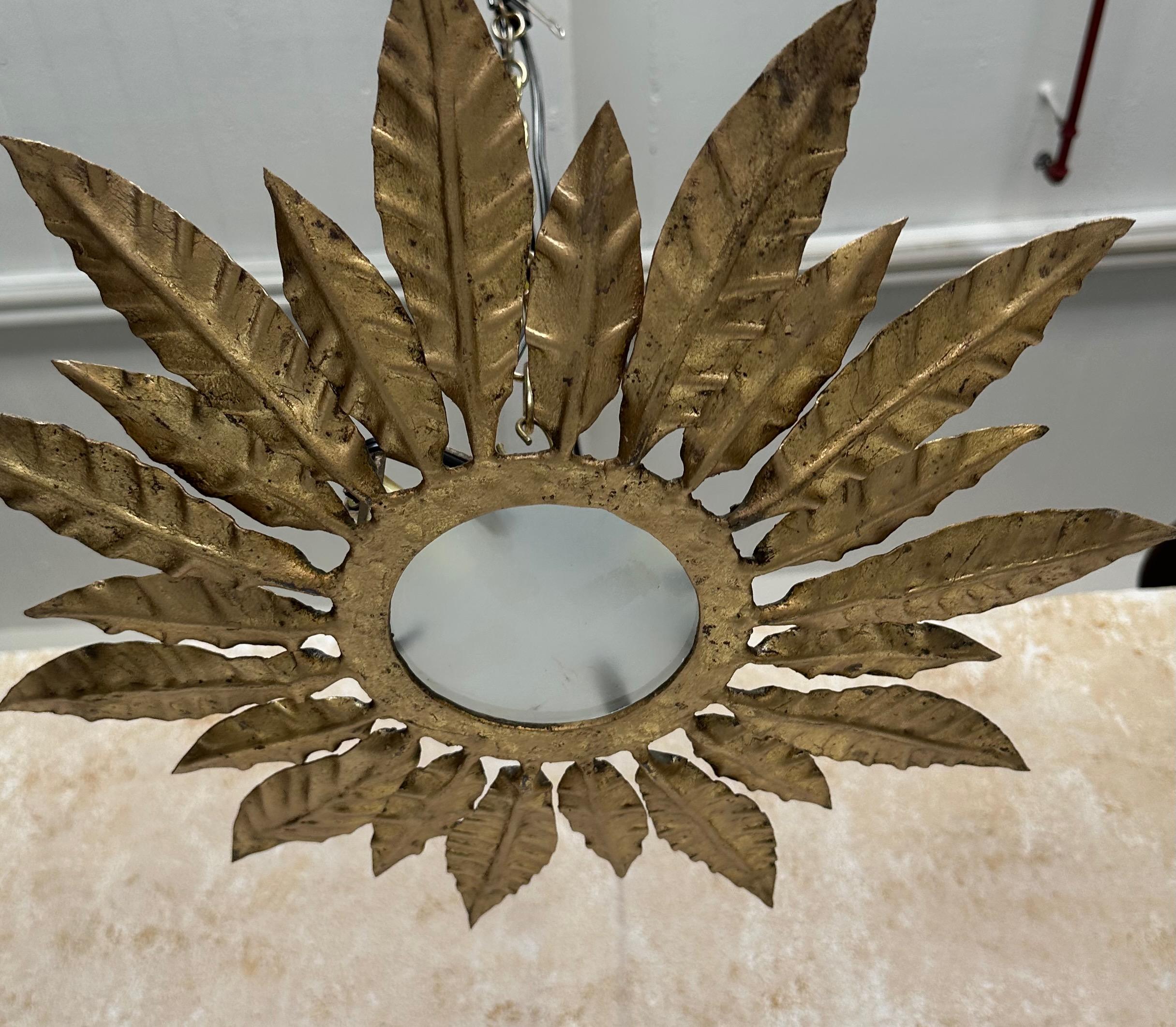 Plafón de metal dorado español vintage Vidrio
