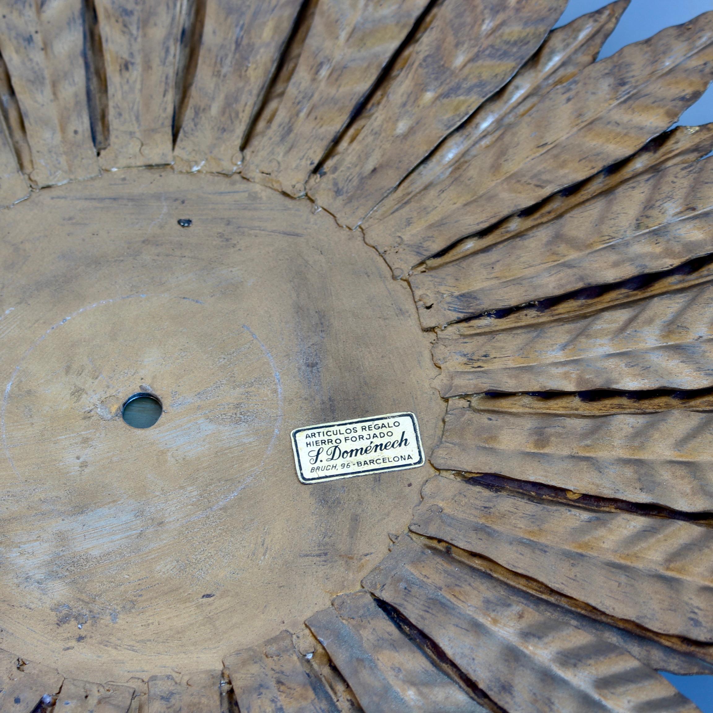 Specchio da parete d'epoca in metallo dorato (circa 1960) di Salvador Domene in vendita 7