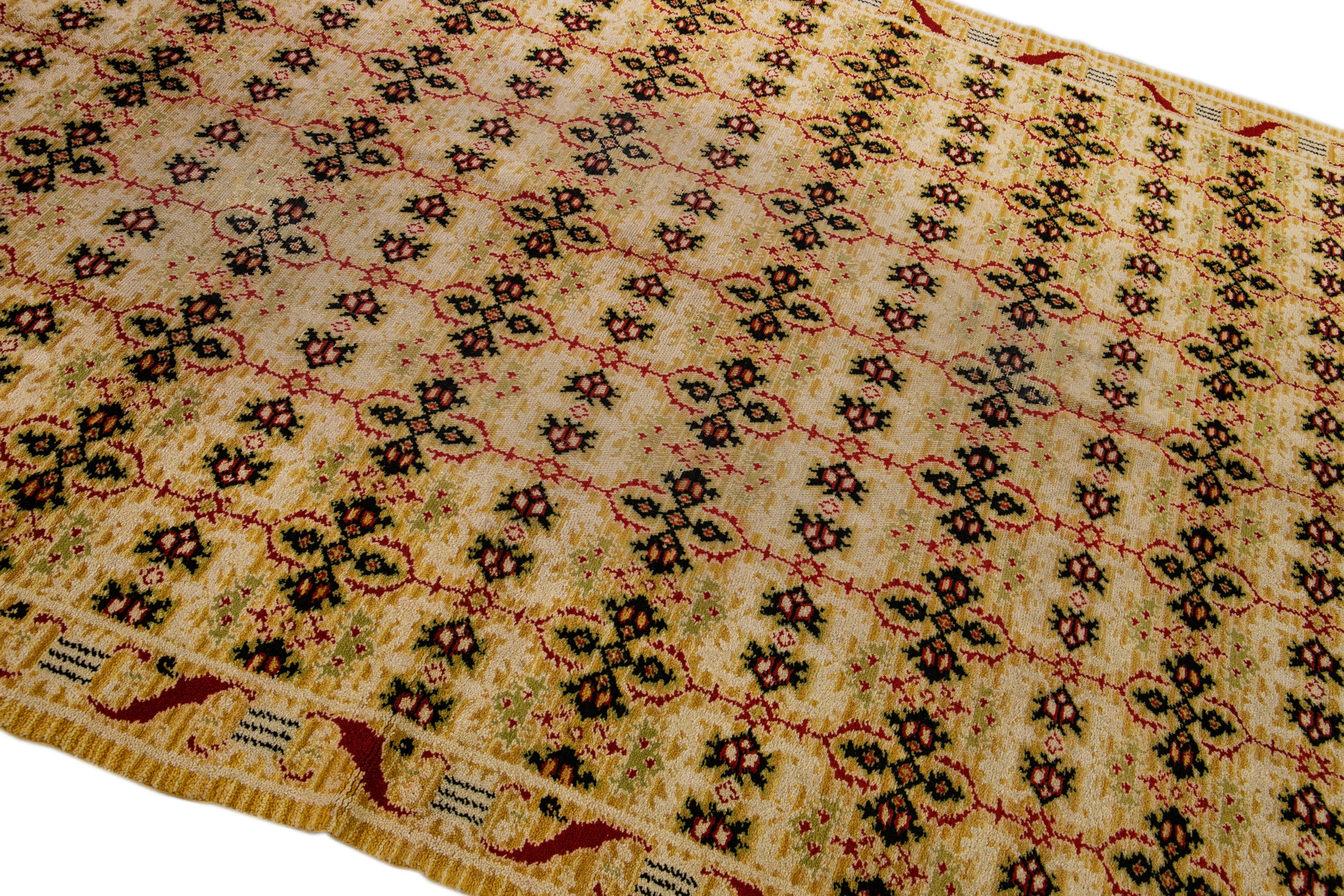 Vintage Spanish Handmade Geometric Beige Wool Rug (Wolle) im Angebot