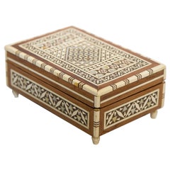 Vintage Spanish Inlaid Marquetry Decorative Music Box Inlaid with White Bone