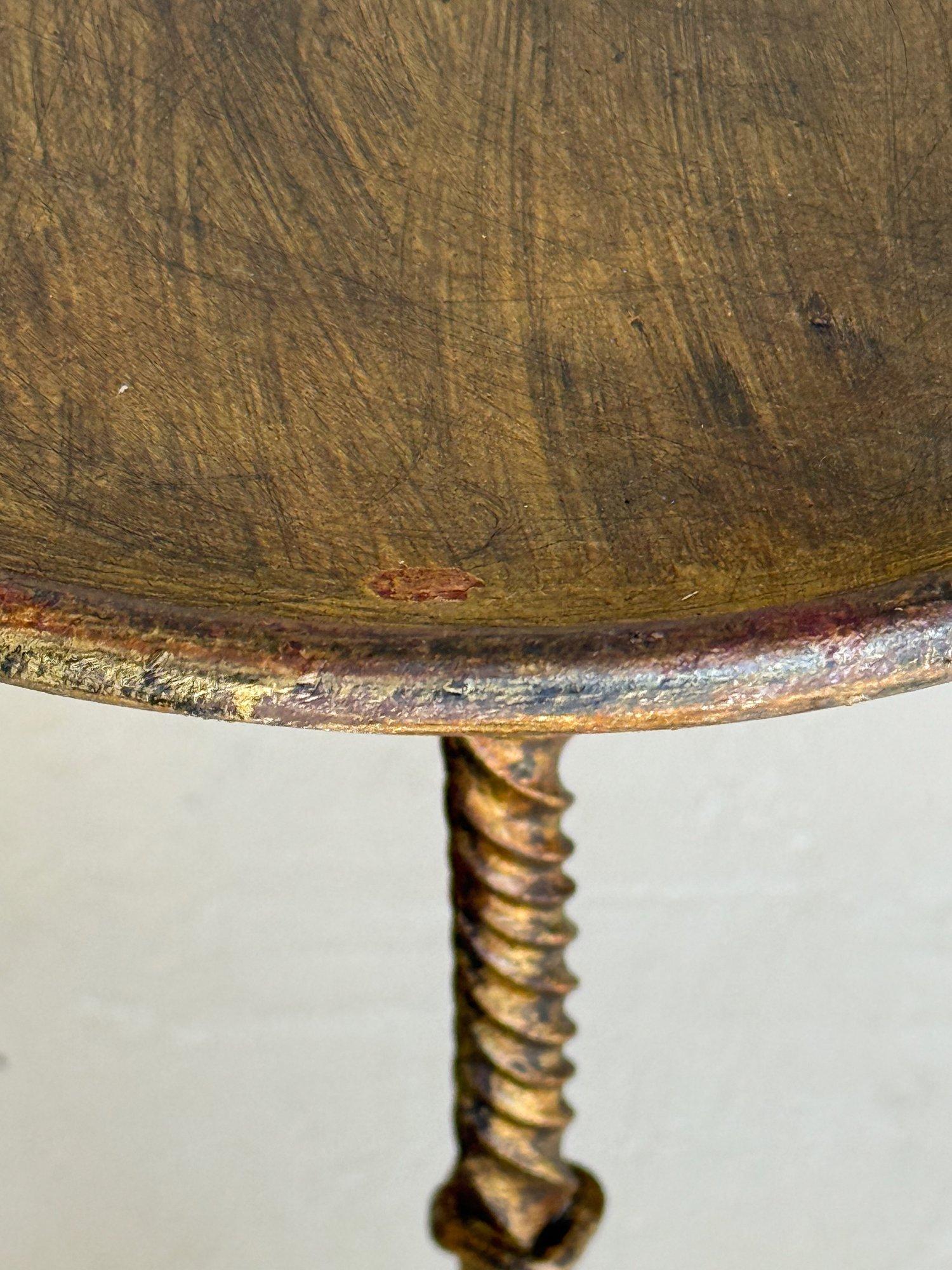 Table à boissons espagnole vintage en fer avec pieds à volutes en vente 3