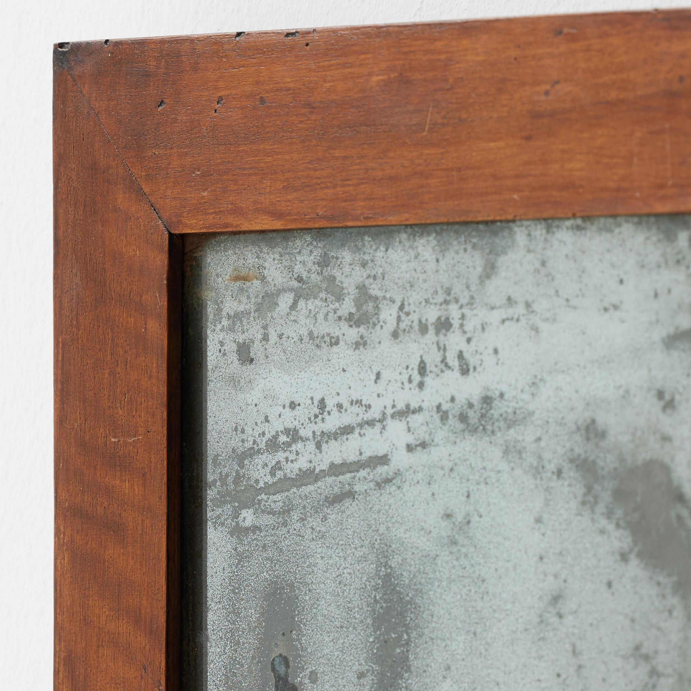 Specchio spagnolo d'epoca con ossidazione profonda - Patina grezza e cornice in Wood, 1950 ca. in vendita 4