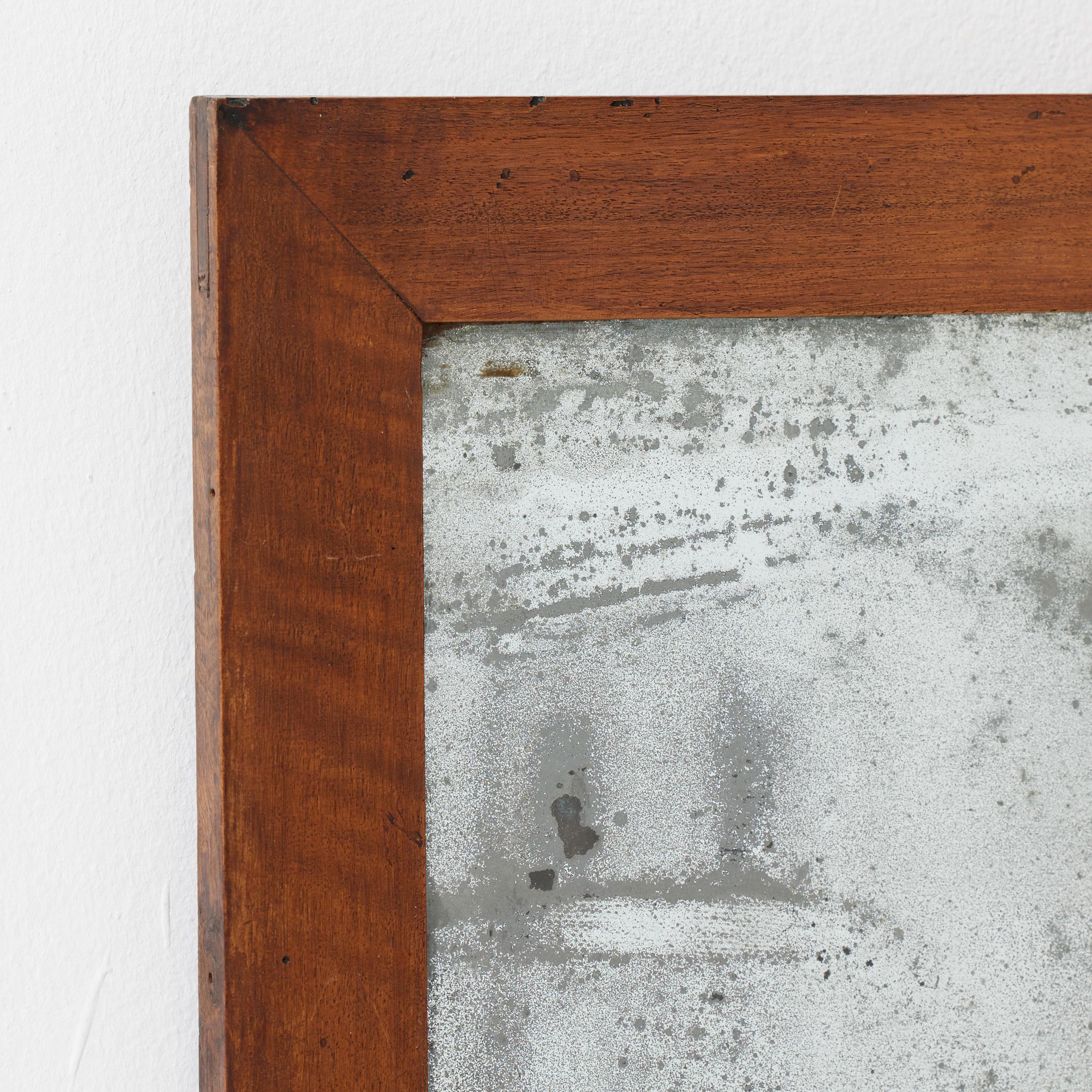 Spagnolo Specchio spagnolo d'epoca con ossidazione profonda - Patina grezza e cornice in Wood, 1950 ca. in vendita