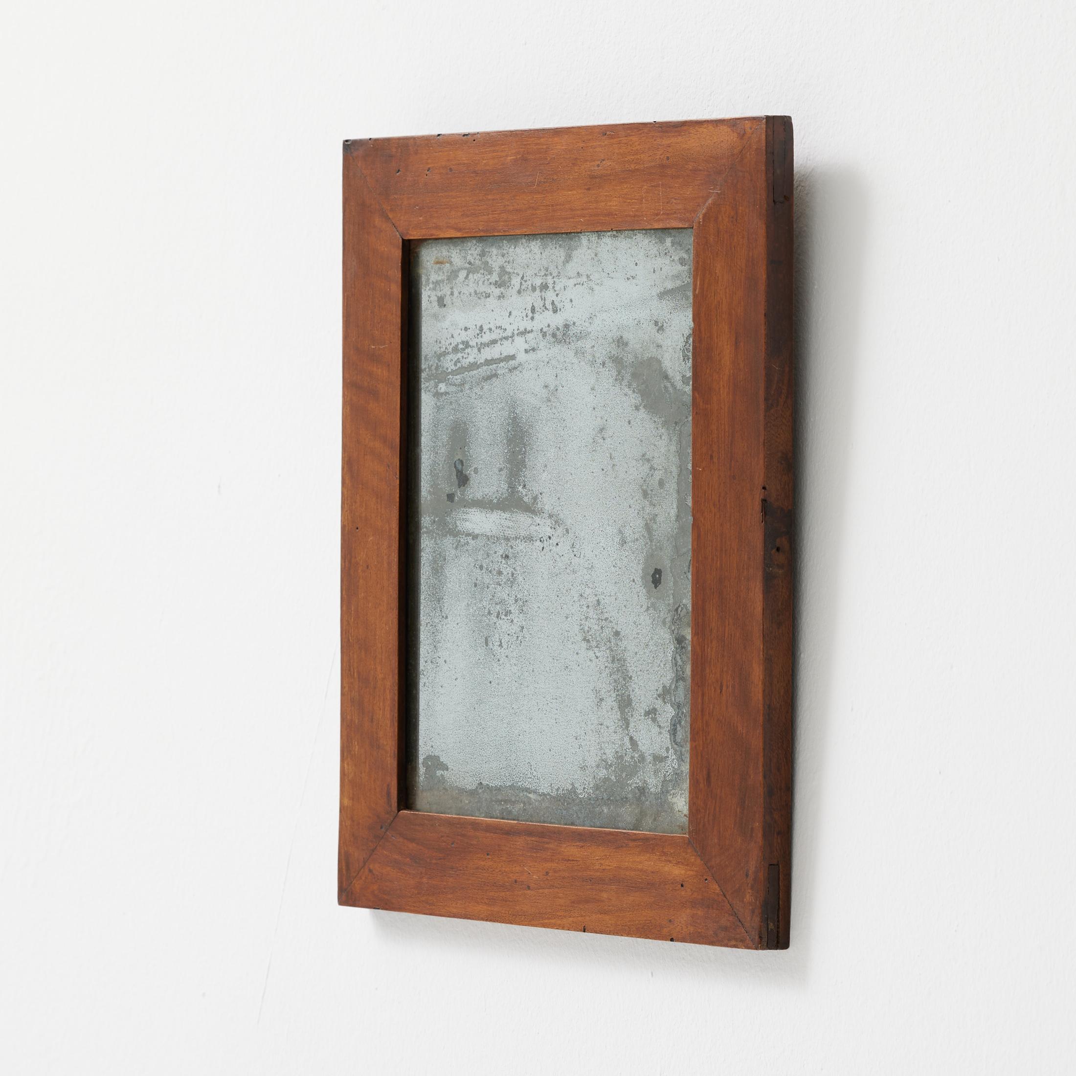 Specchio spagnolo d'epoca con ossidazione profonda - Patina grezza e cornice in Wood, 1950 ca. in vendita 1