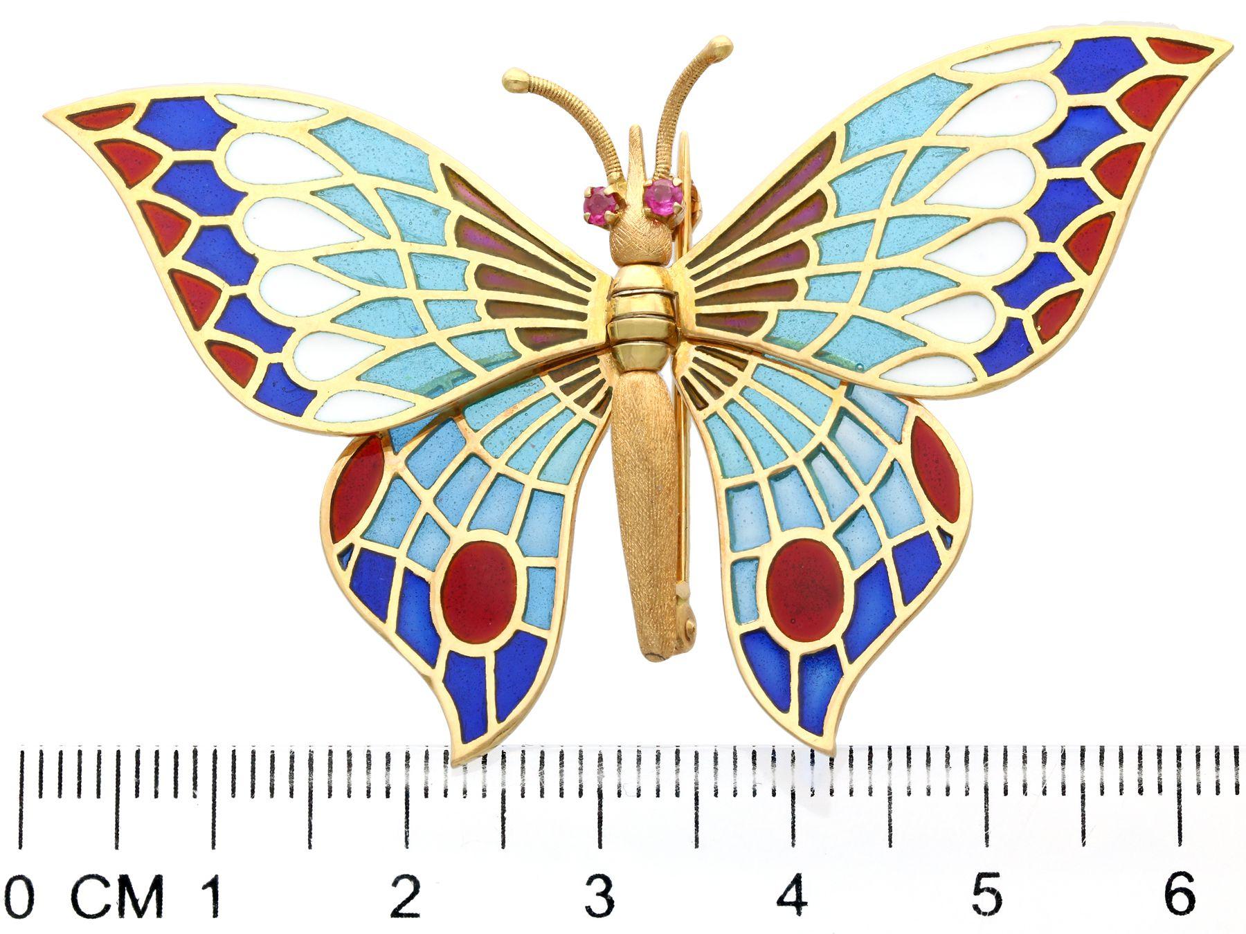 Vintage Spanish Plique-a-Jour and Ruby 18k Yellow Gold Butterfly Brooch For Sale 1