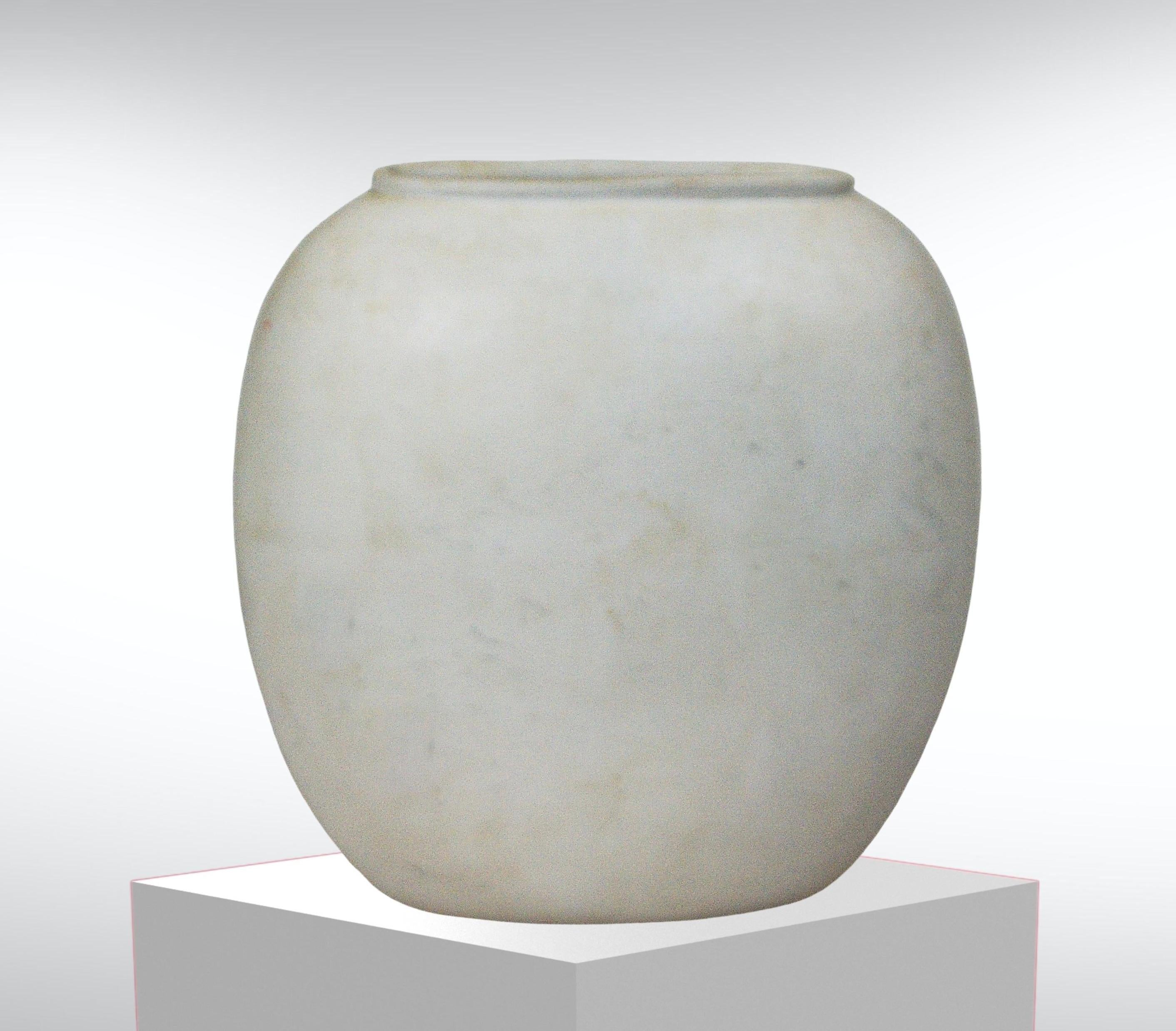 Vase en porcelaine espagnole vintage et bol assorti avec visages cubistes peints à la main en vente 3