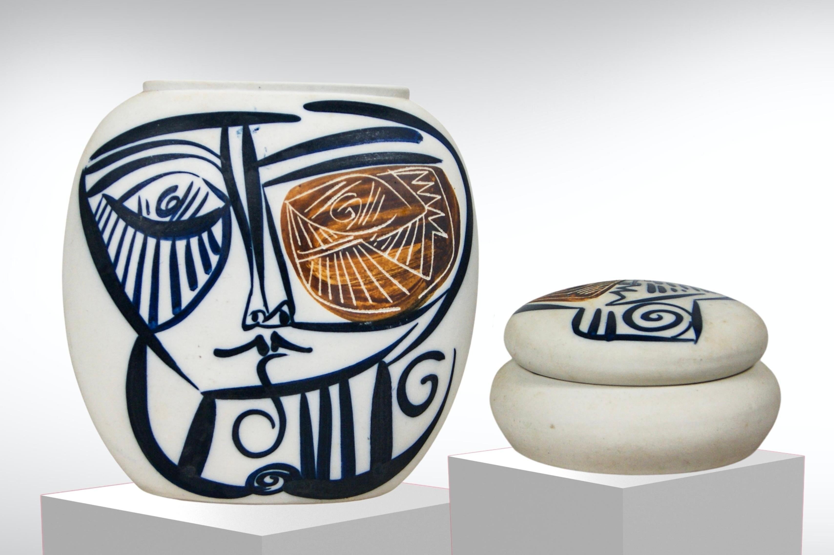 Mid-Century Modern Vintage Spanish Porcelain Vase and Matching Bowl with Hand-Painted Cubist Faces For Sale