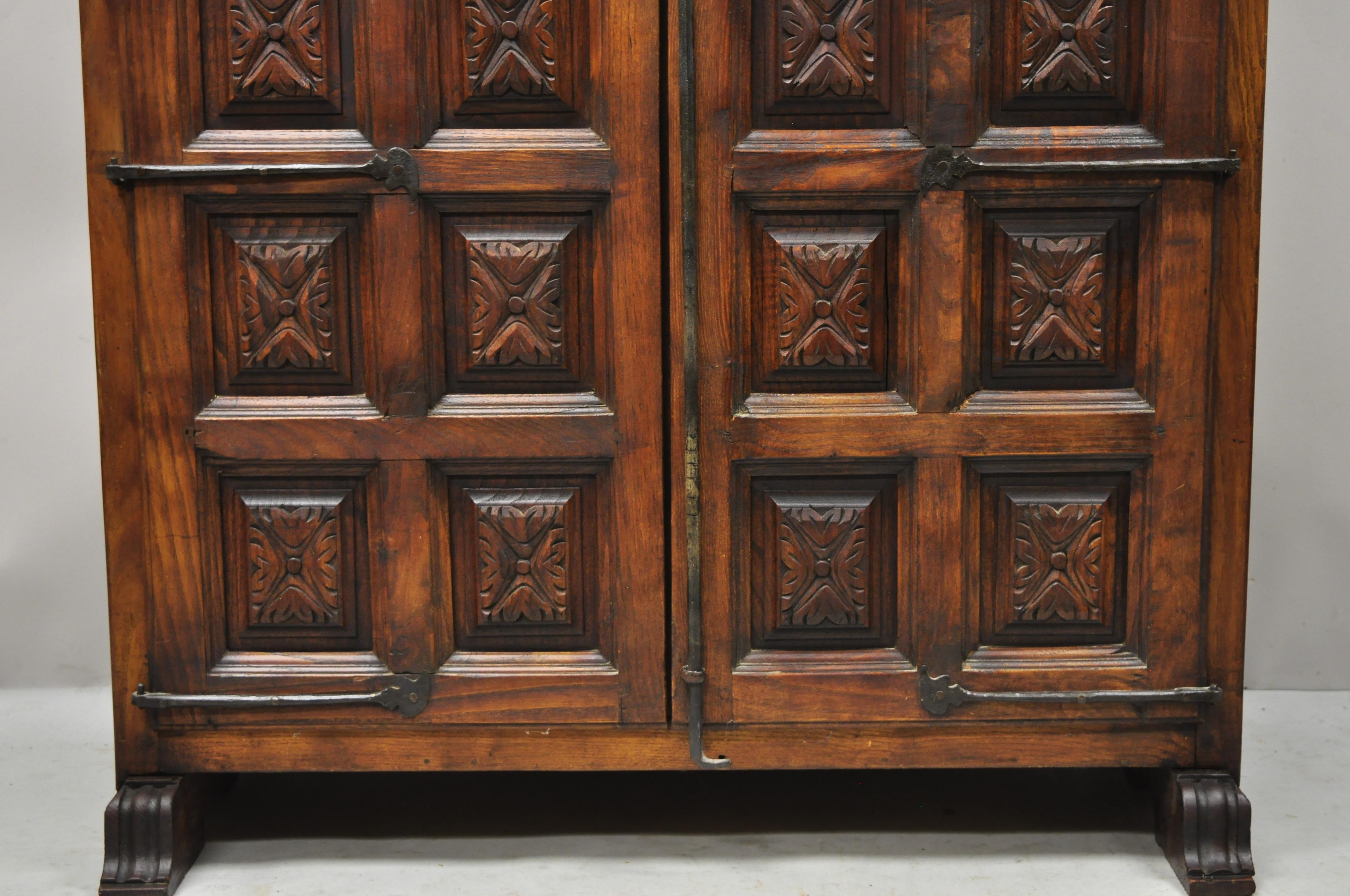 spindle cabinet