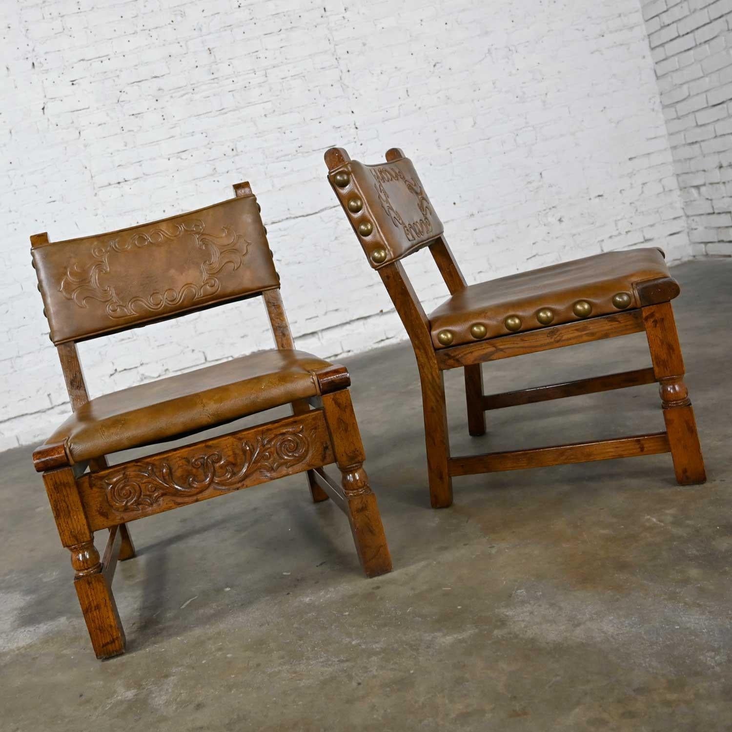 Vintage Spanish Revival Oak Pair of Chairs with Tooled Cognac Faux Leather Seat For Sale 3