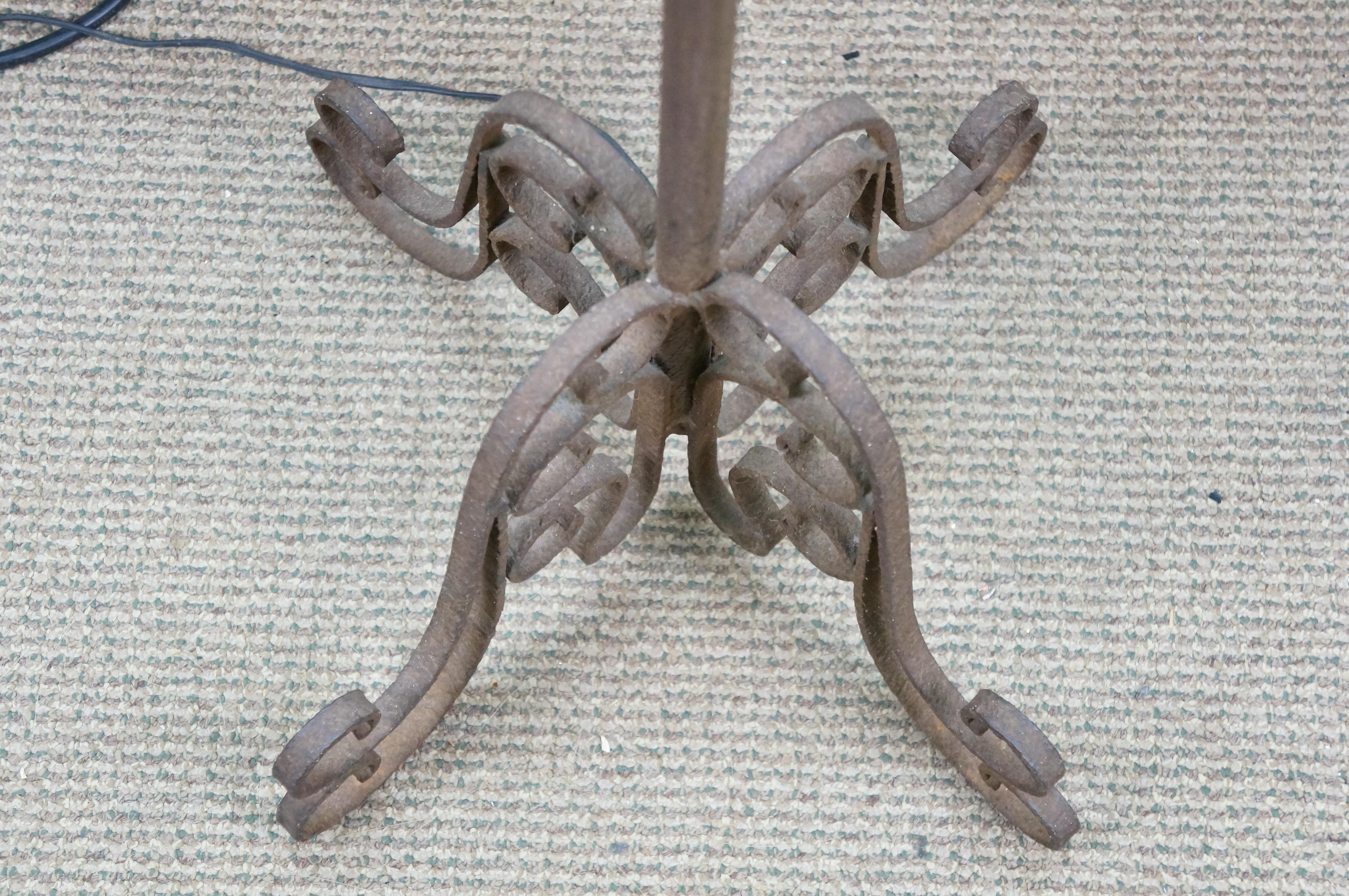 Vintage Spanish Revival Zwei Licht Scrolled Schmiedeeisen Stehlampe 62