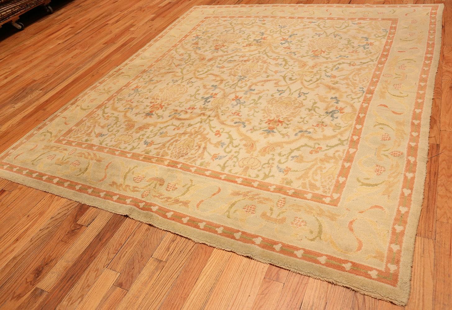 Hand-Knotted Vintage Spanish Rug. Size: 8 ft x 9 ft 3 in  For Sale