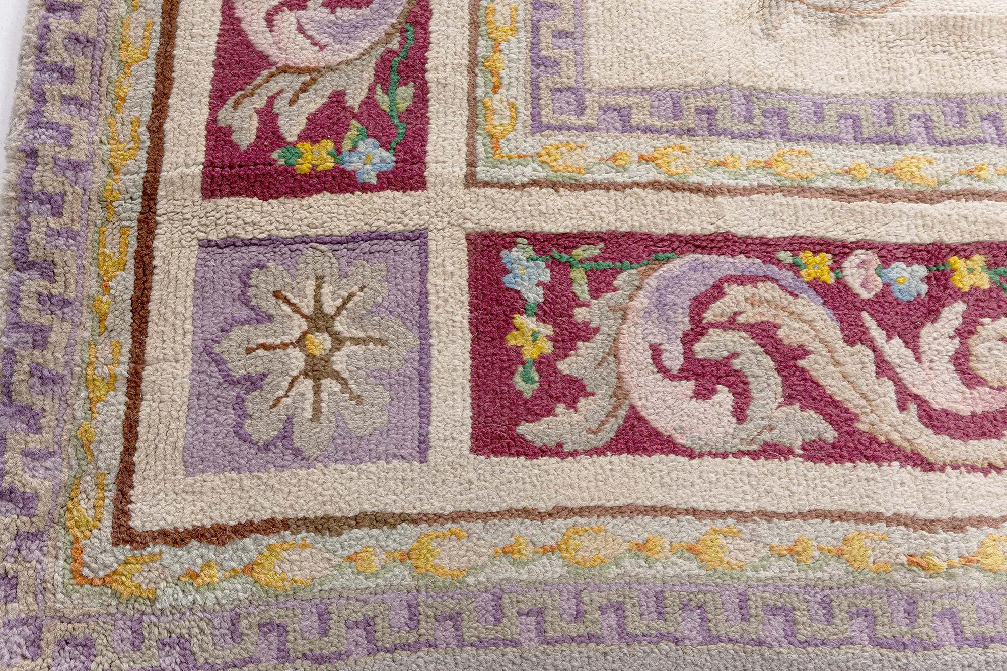Tappeto vintage spagnolo Savonnerie Botanic fatto a mano Doris Leslie Blau in vendita 2