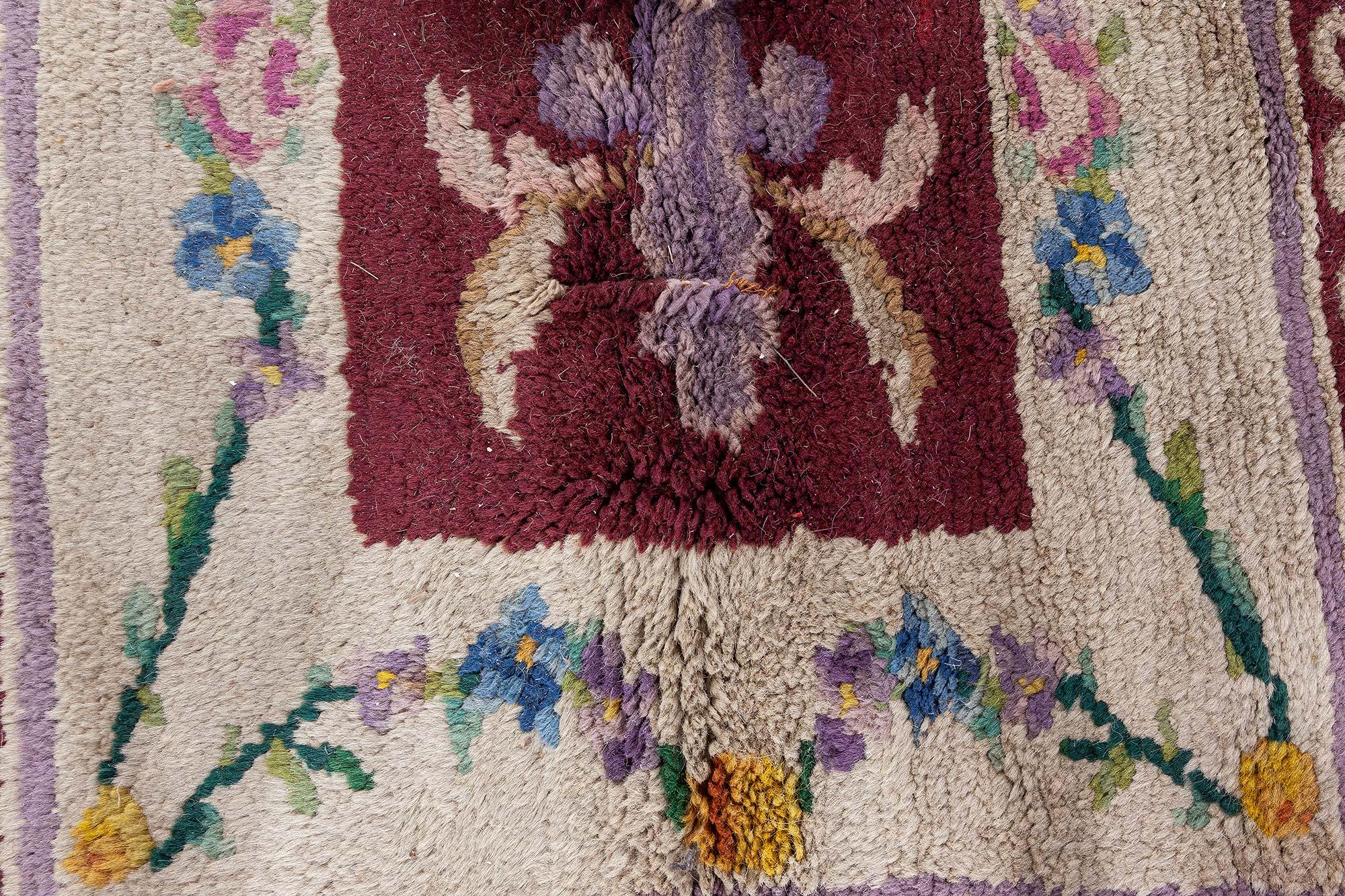Annodato a mano Tappeto vintage spagnolo Savonnerie Botanic fatto a mano Doris Leslie Blau in vendita