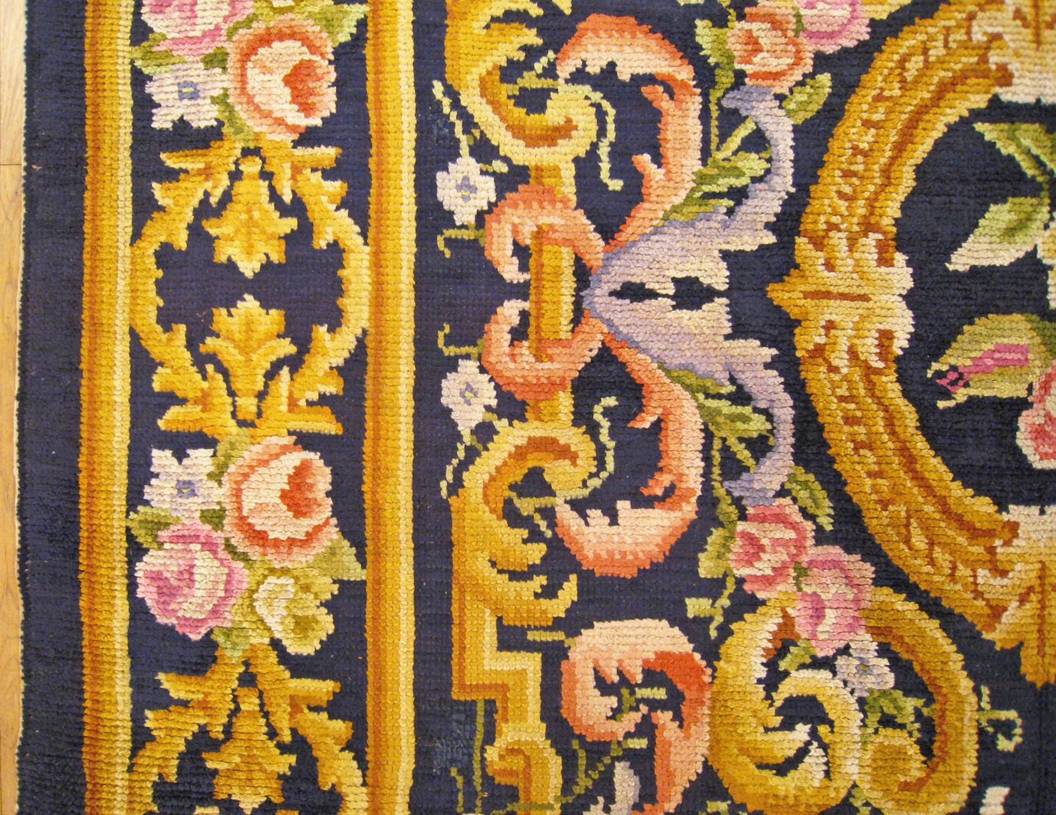 Spanischer Savonnerie-Teppich in Zimmergröße, mit zentralem Medaillon (Wolle) im Angebot