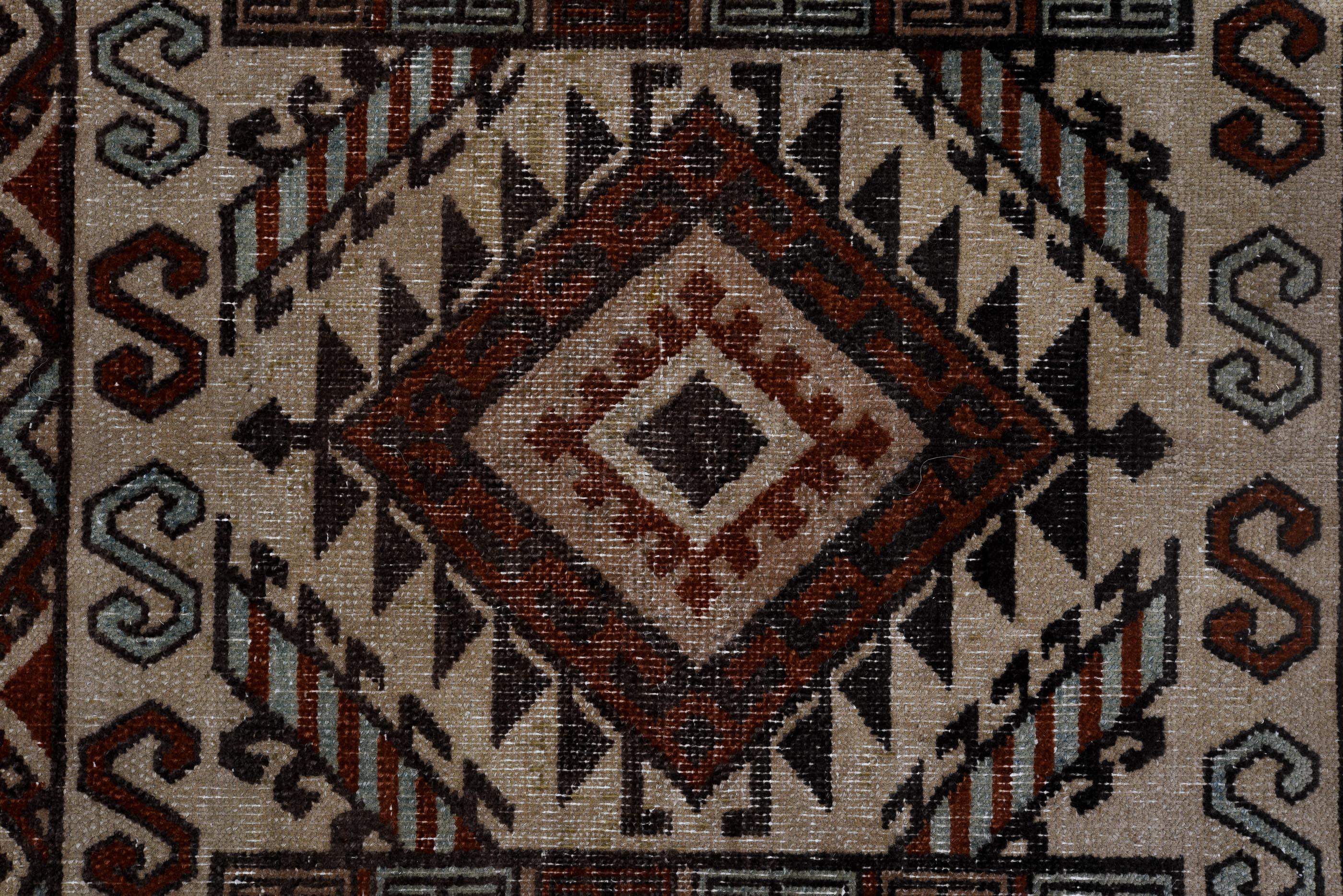 20ième siècle Tapis vintage By By géométrique en rouille et ivoire en vente