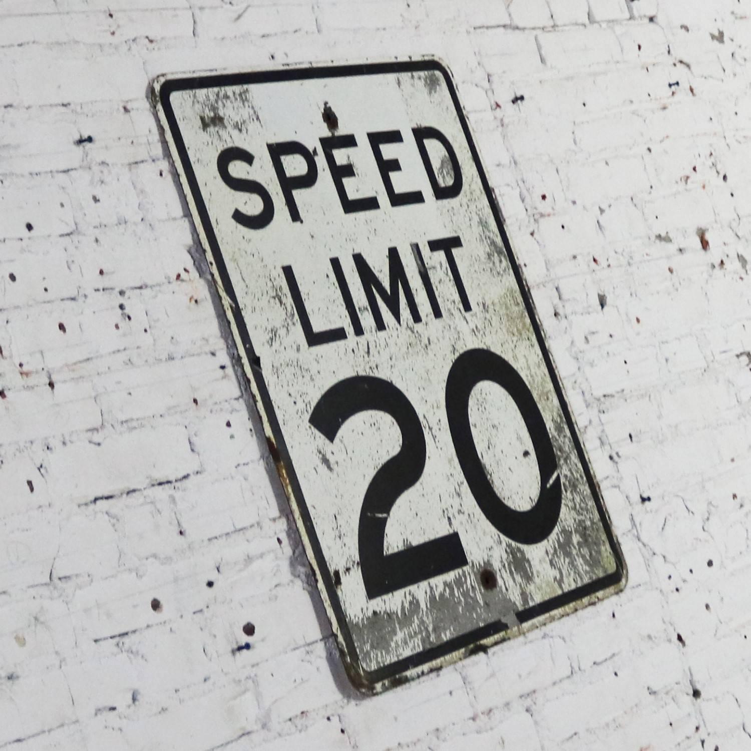 Vintage Speed Limit 20 Large Steel Traffic Sign In Good Condition For Sale In Topeka, KS
