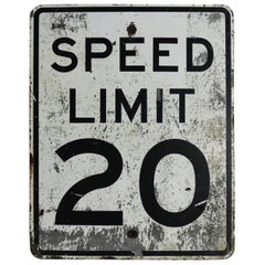 Großes Stahl-Vintage-Vintage-Vintage-Zufahrtsschild „ Speed Limit 20“, Vintage