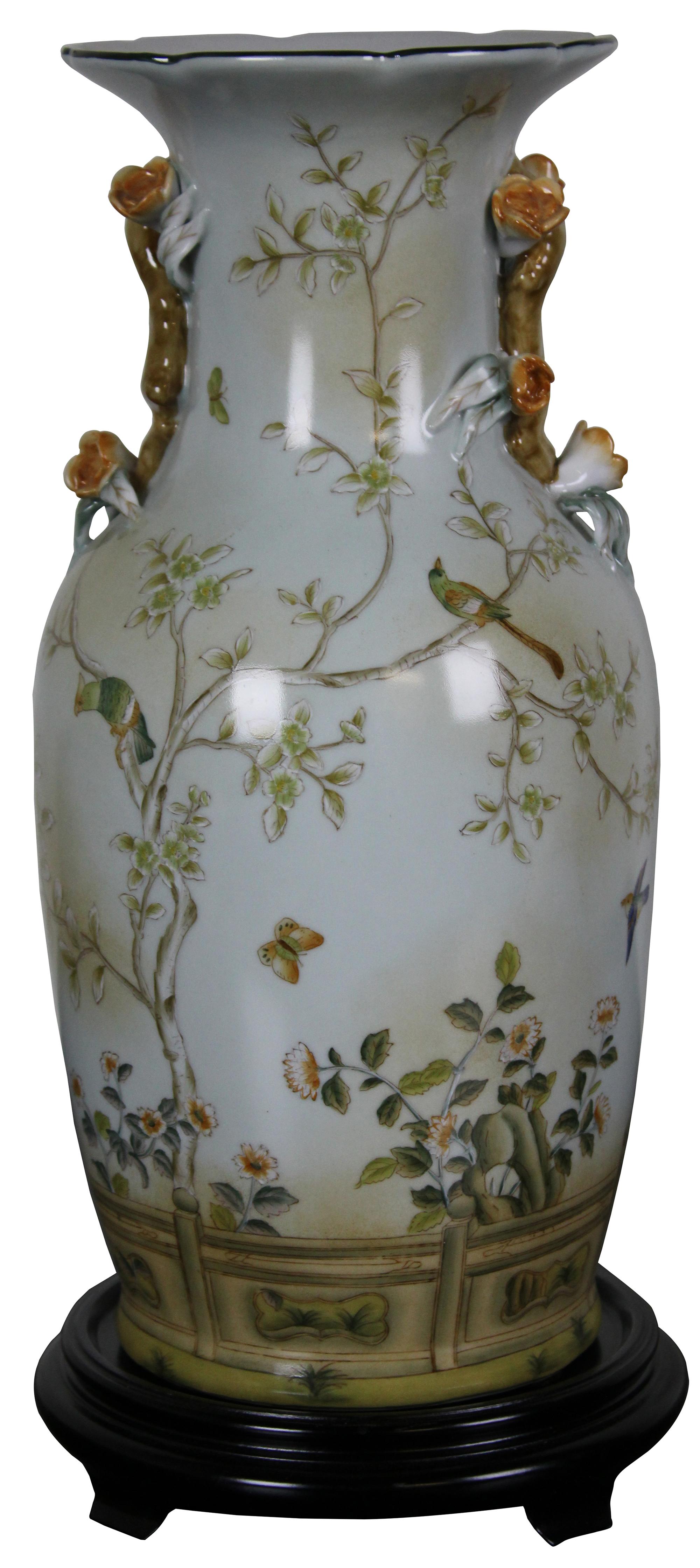 Vintage Speer Collectibles Porcelain Floral Chinoiserie Mantel Vase and Base In Good Condition In Dayton, OH