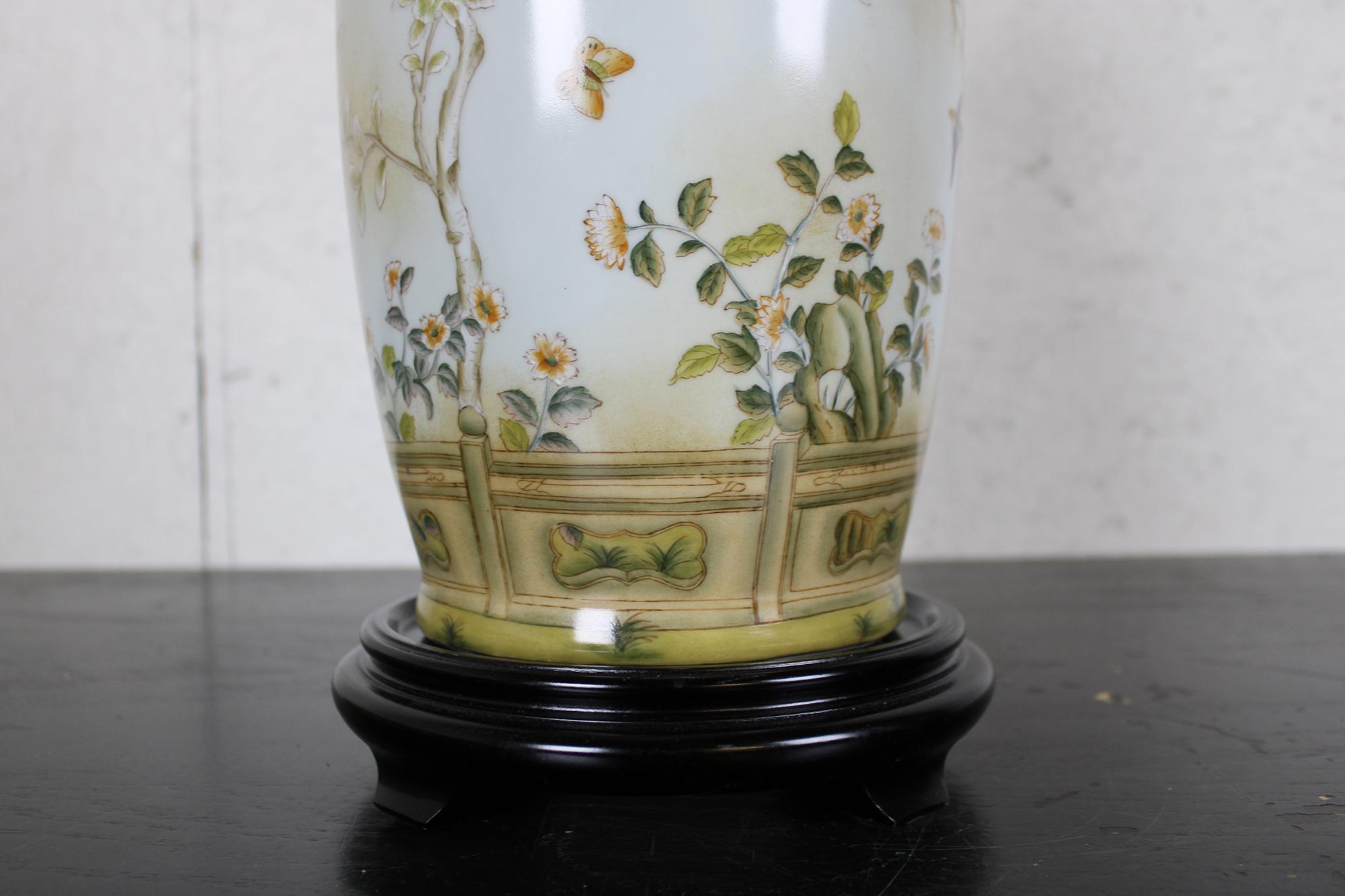 20th Century Vintage Speer Collectibles Porcelain Floral Chinoiserie Mantel Vase and Base